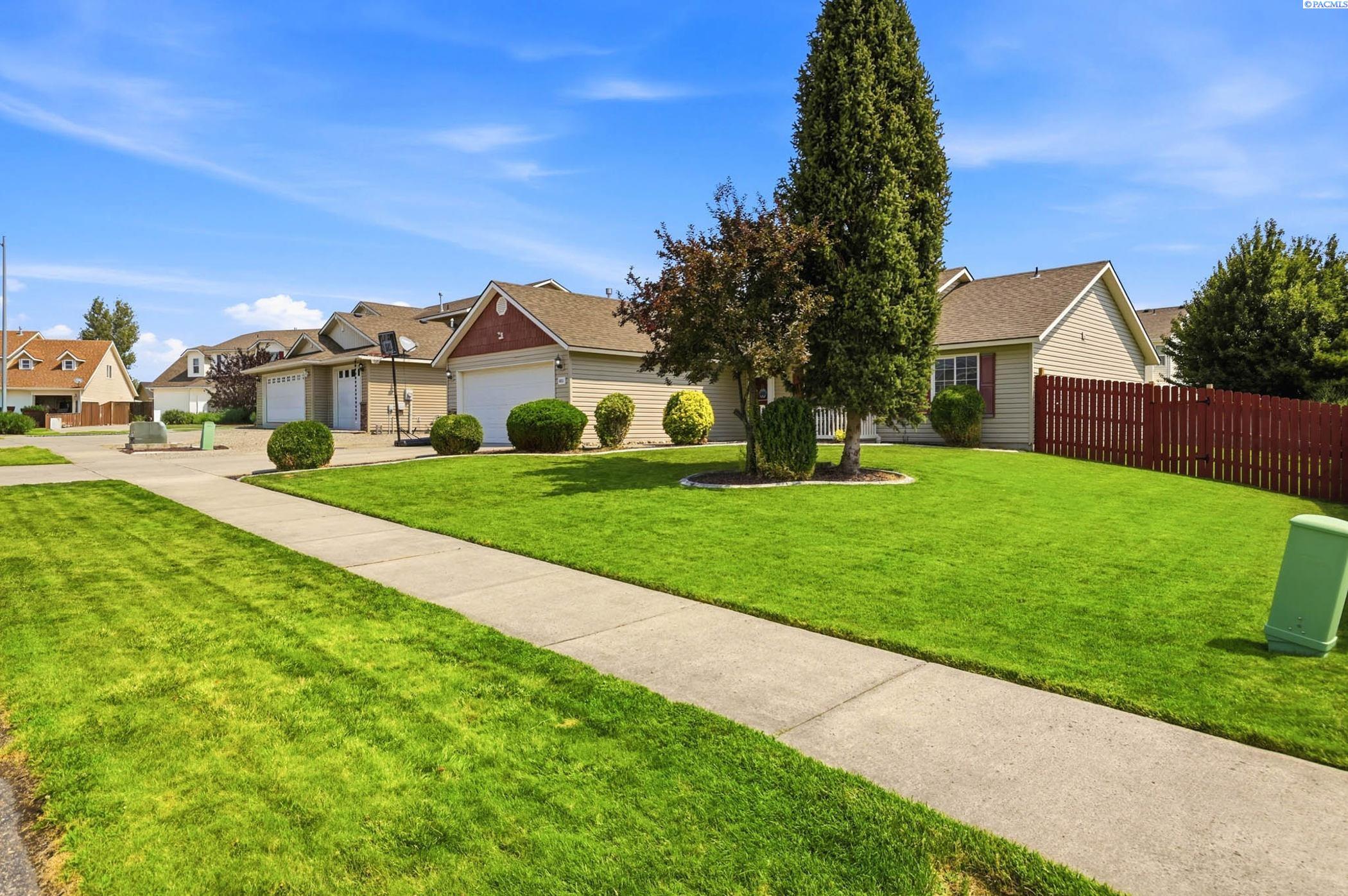 4011 Twilight Ct, Pasco, WA 99301