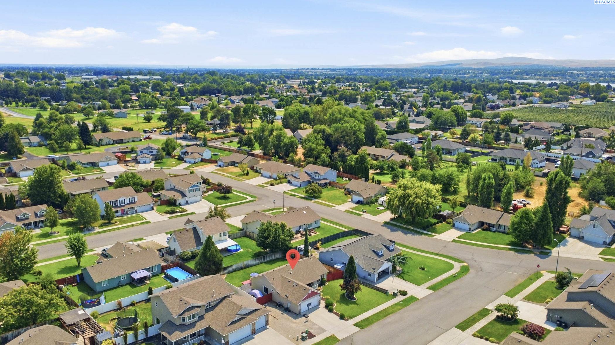 4011 Twilight Ct, Pasco, WA 99301