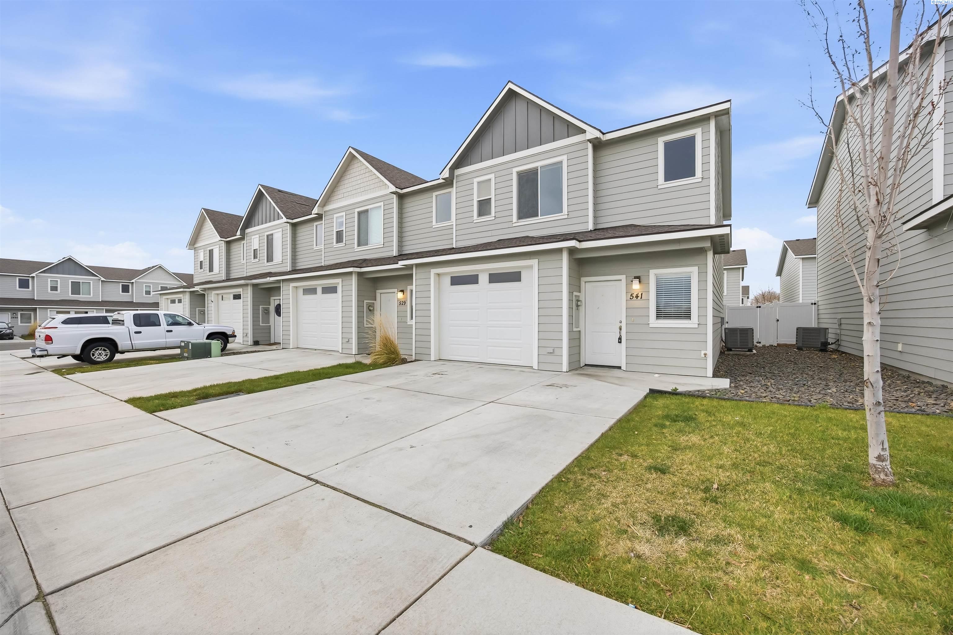 541 S Quillan Pl, Kennewick, WA 99336