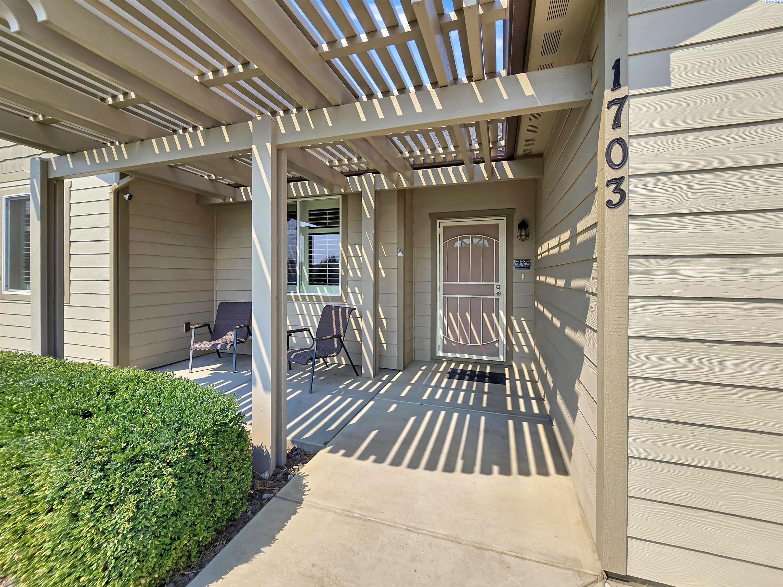 1703 Ironwood Ave, West Richland, WA 99353