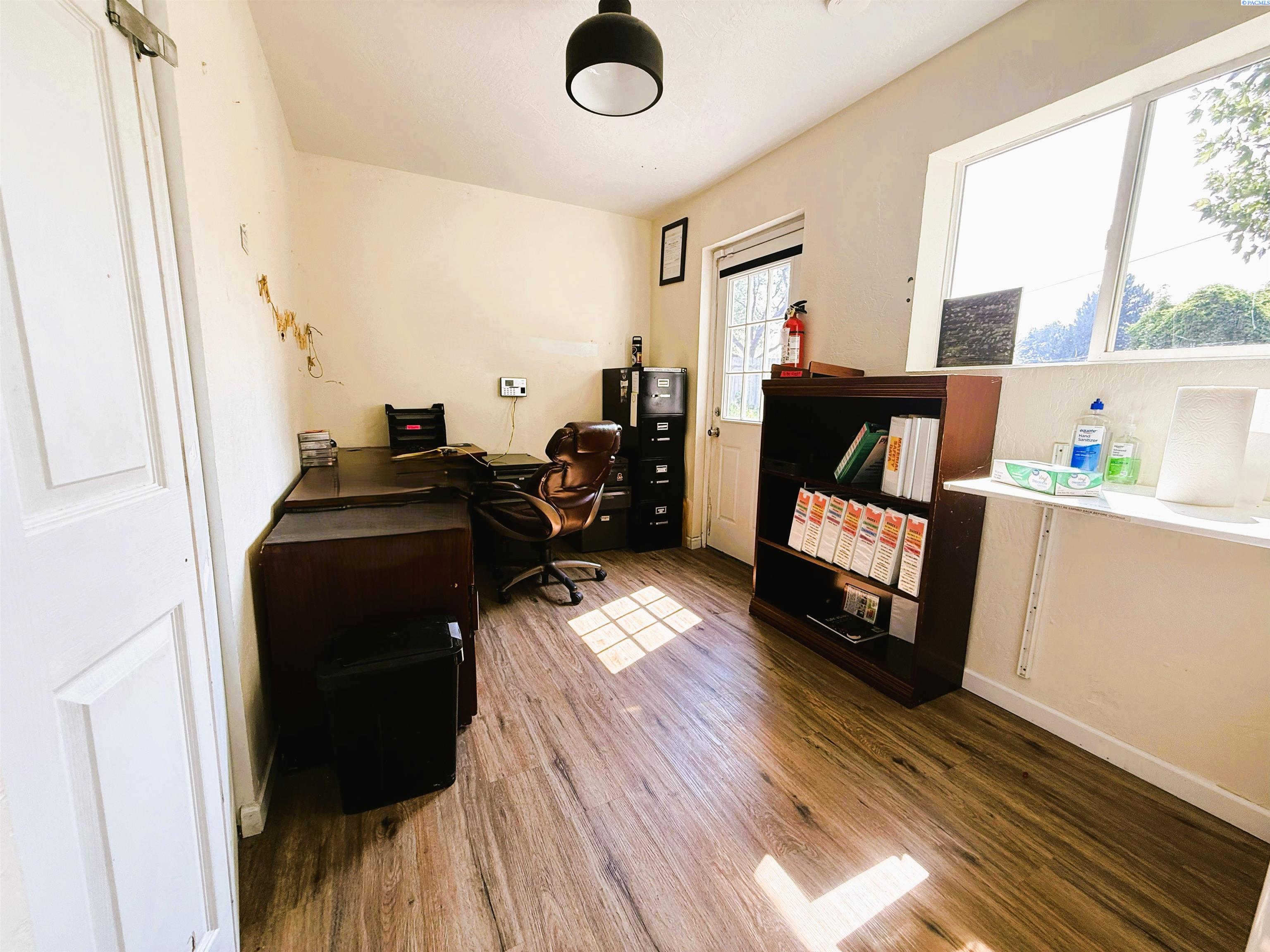 6306 S Caballo Rd, Kennewick, WA 99338