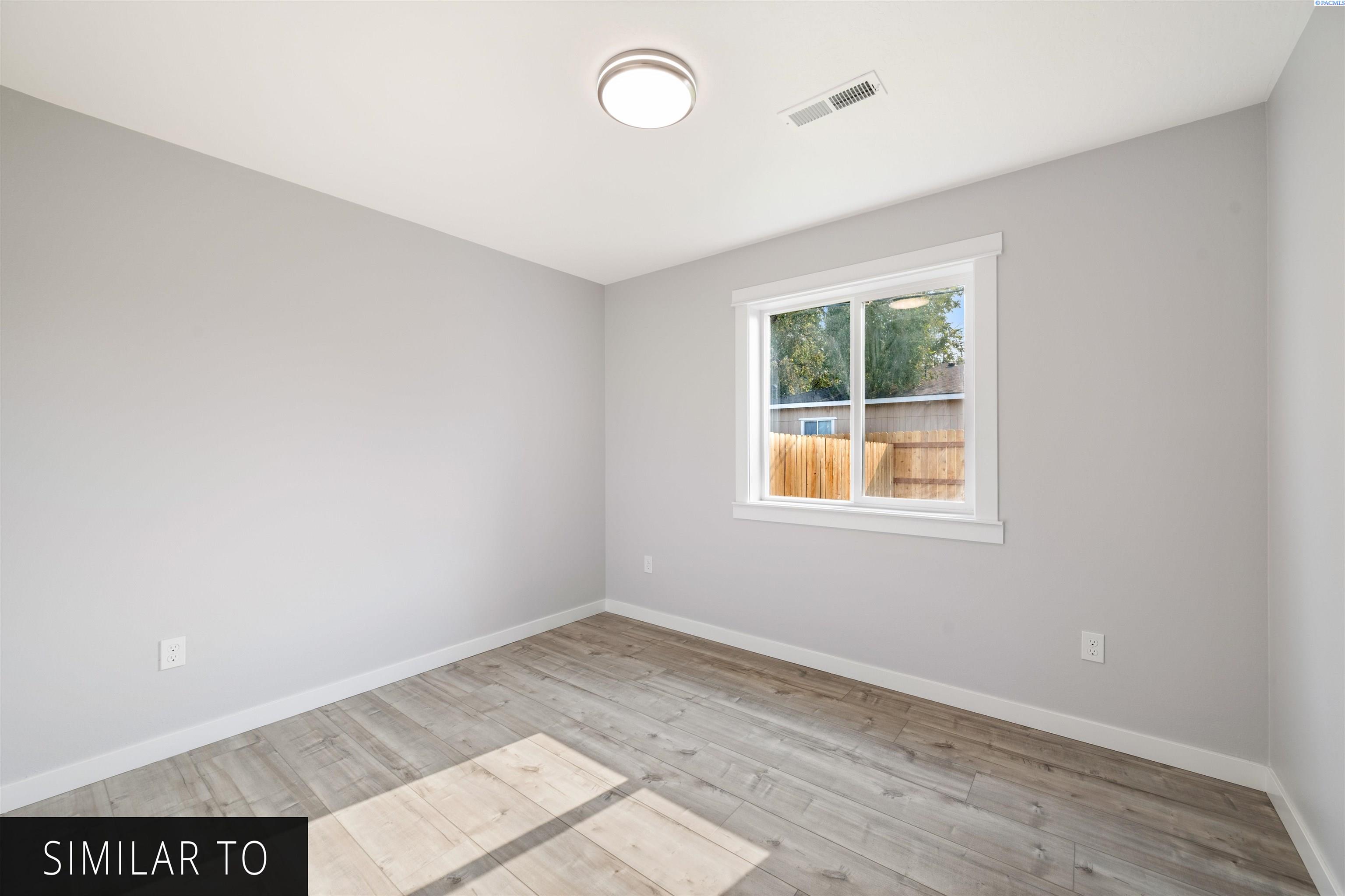506 N Kent Pl, Kennewick, WA 99336