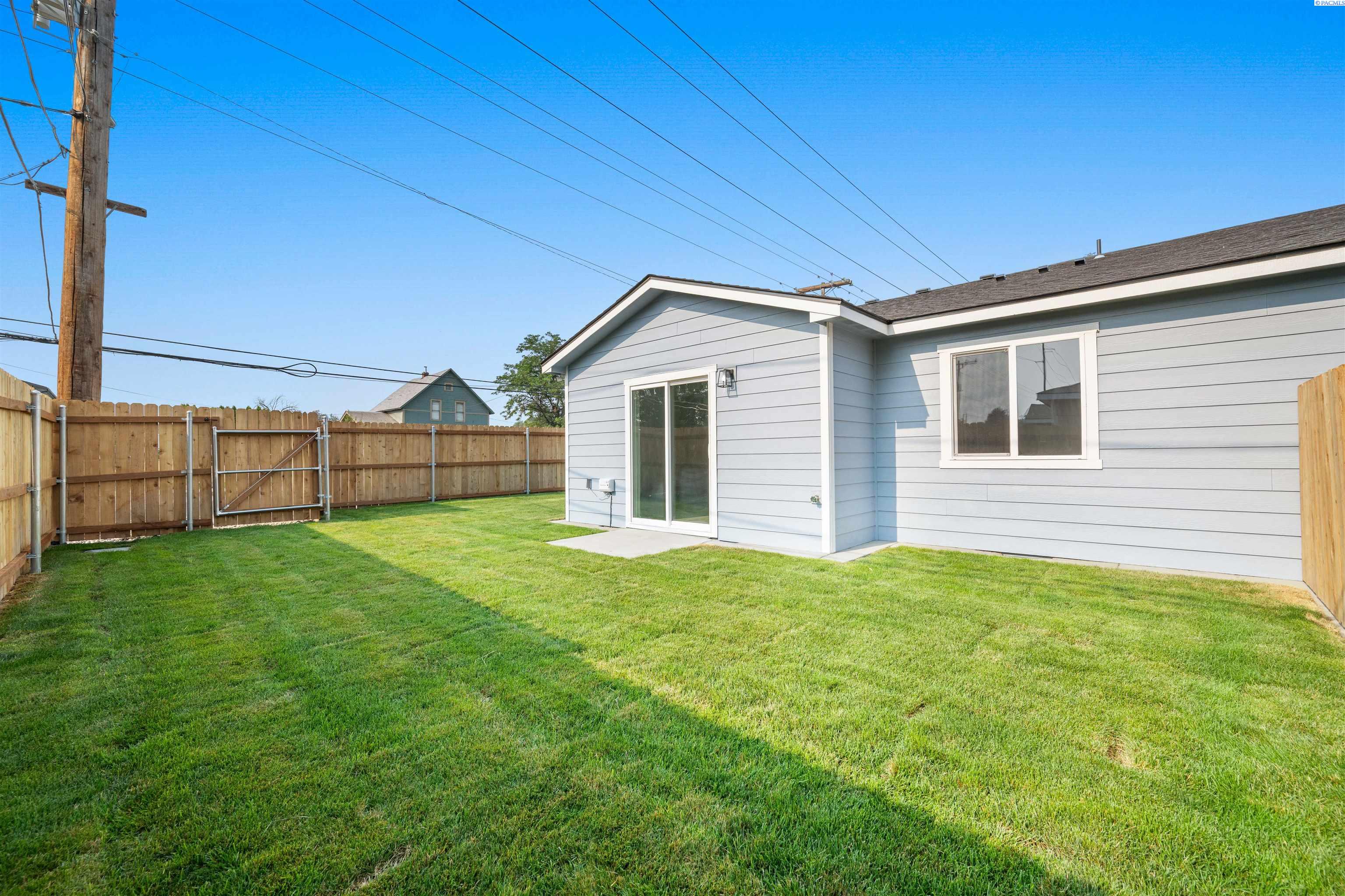 502 N Kent Pl, Kennewick, WA 99336