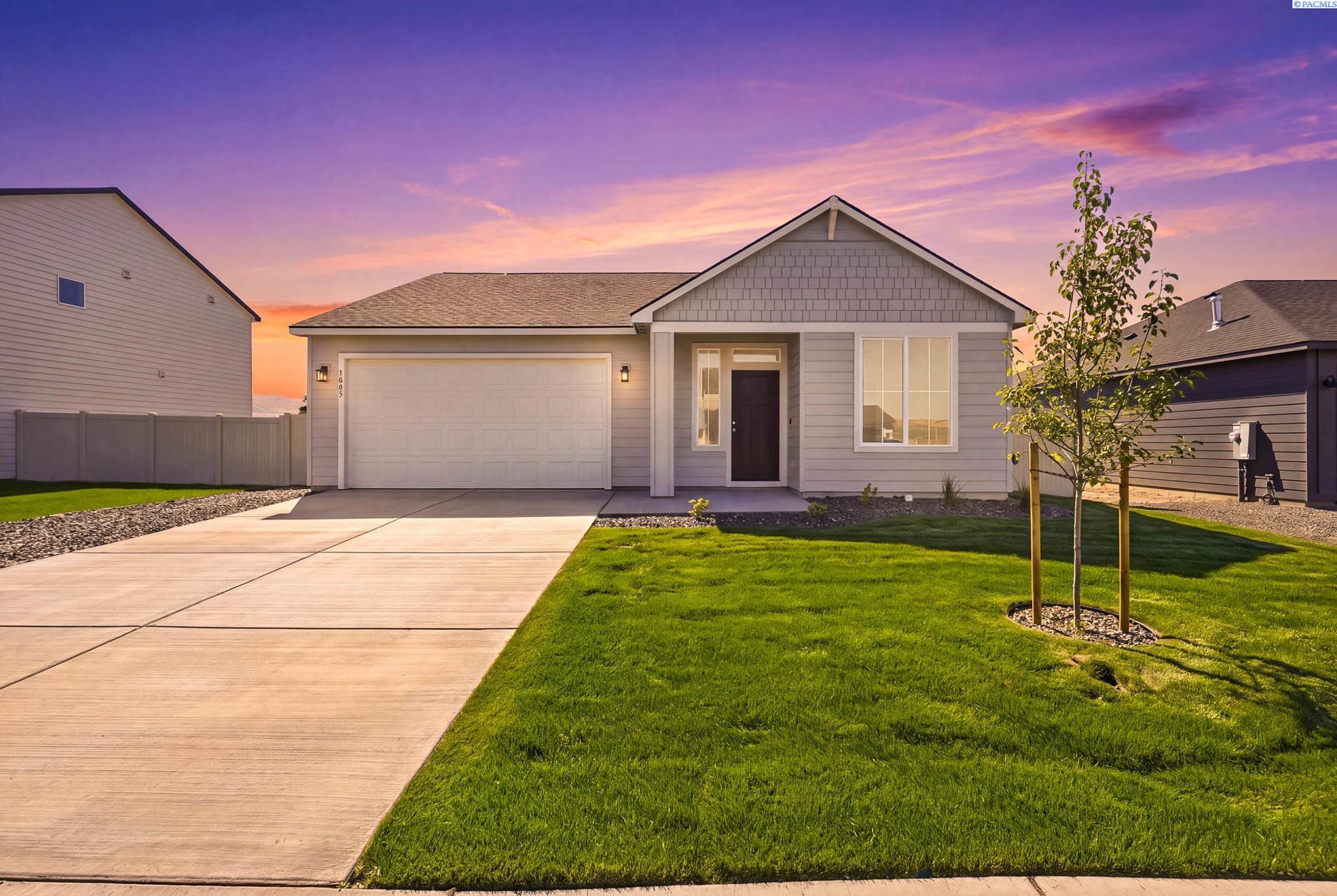 1205 18th St, Benton City, WA 99320