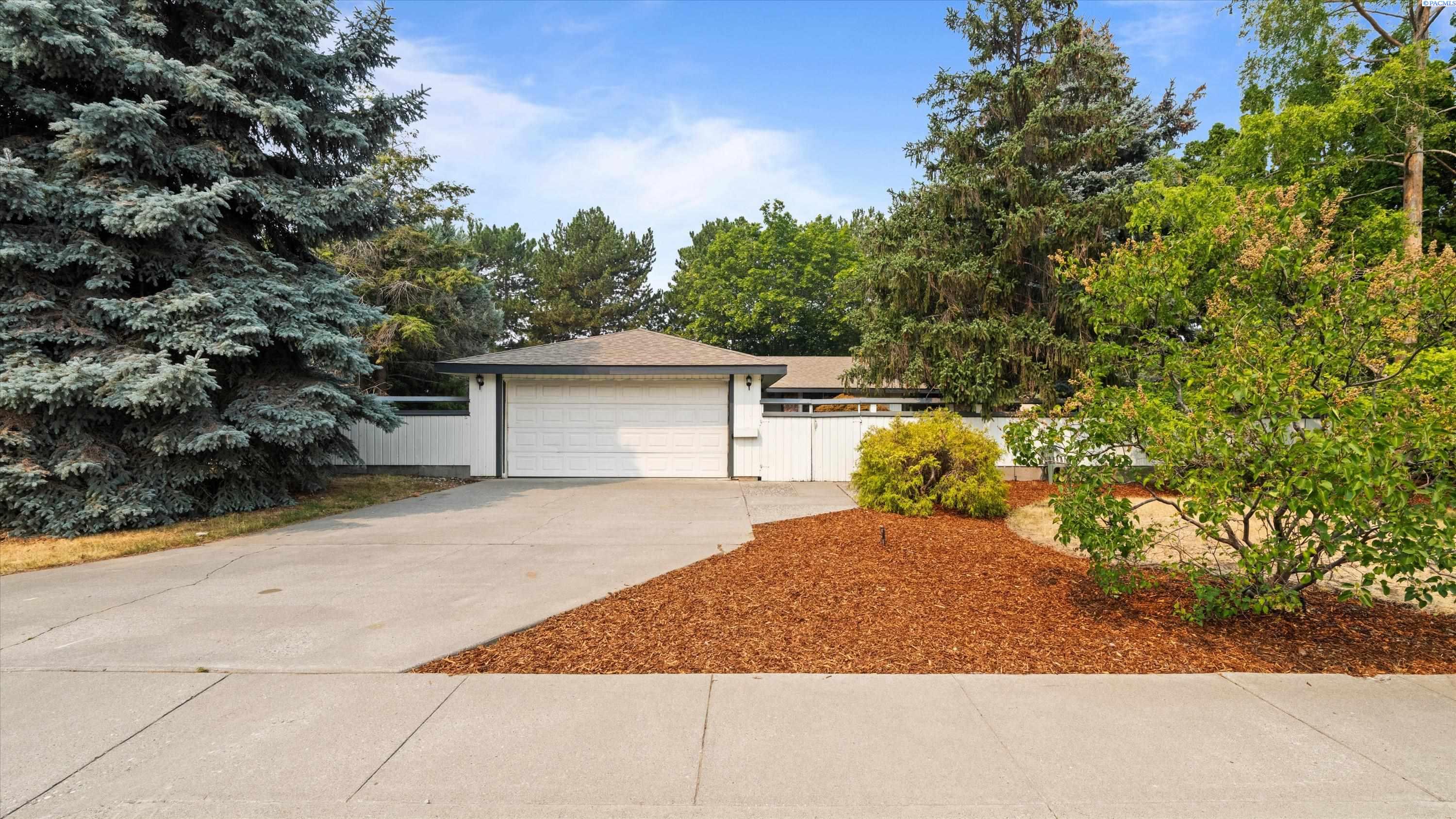 2407 Michael Ave, Richland, WA 99352