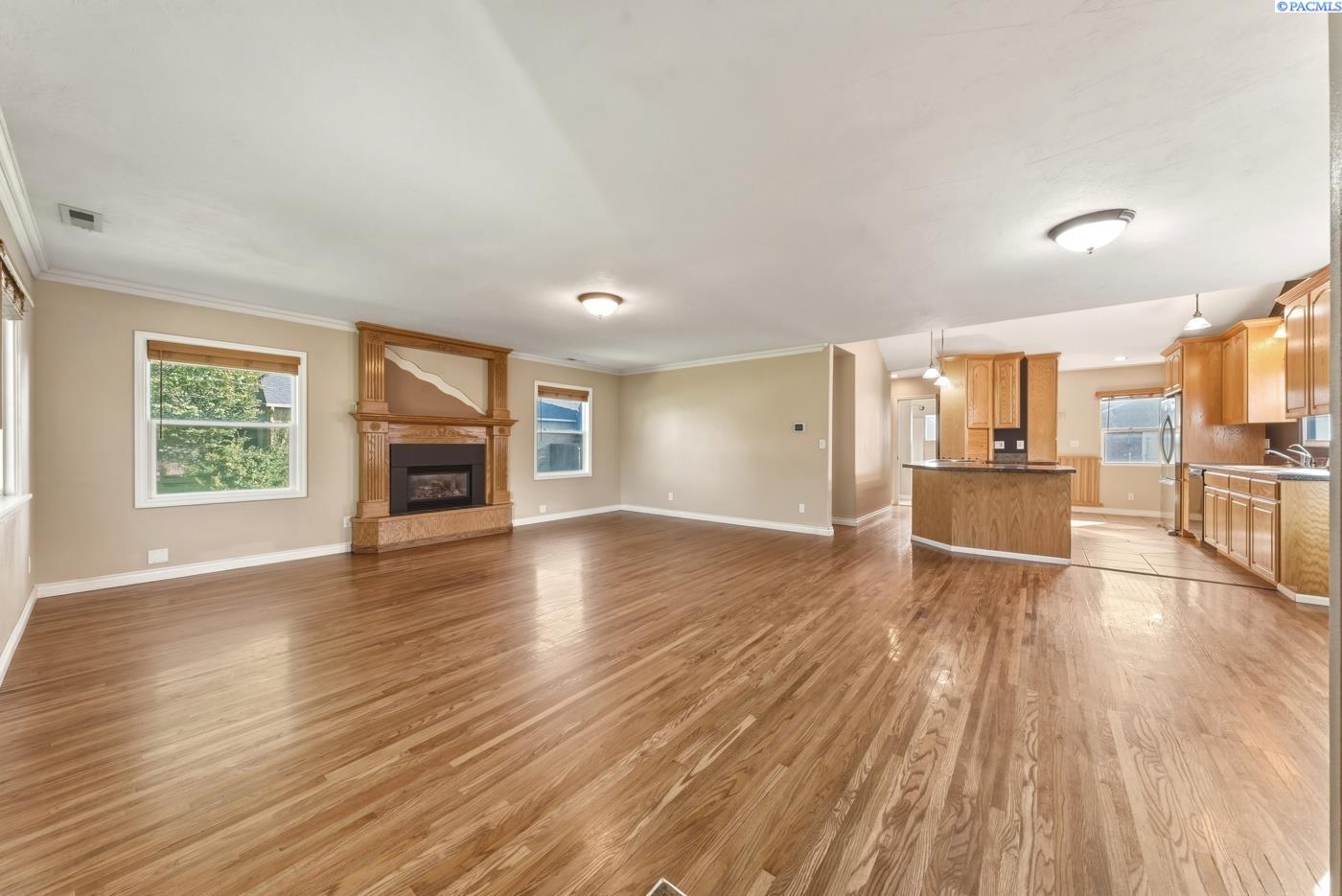 2421 Plaza Way, Walla Walla, WA 99362