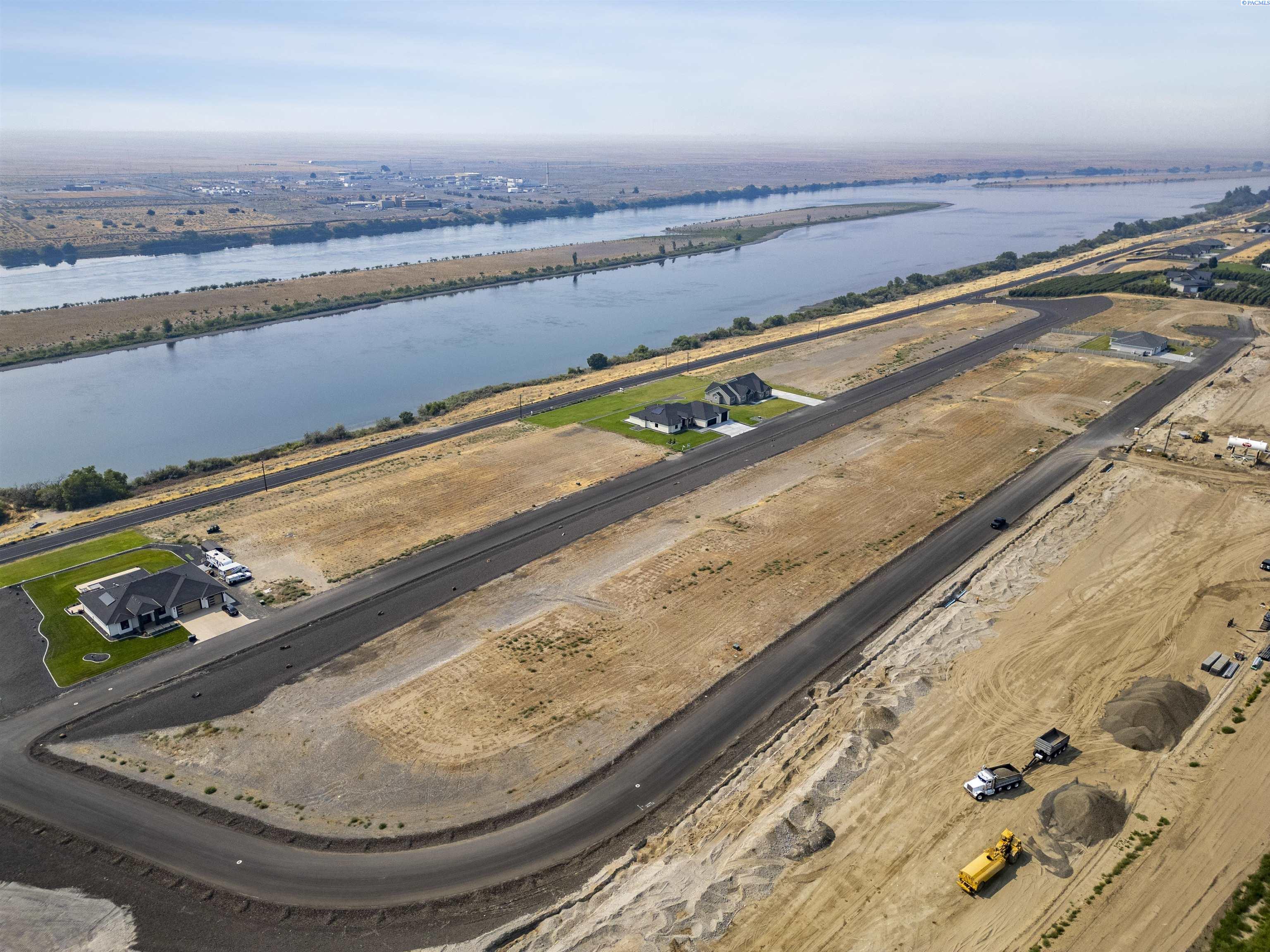 427 Panoramic Drive [22], Pasco, WA 99301