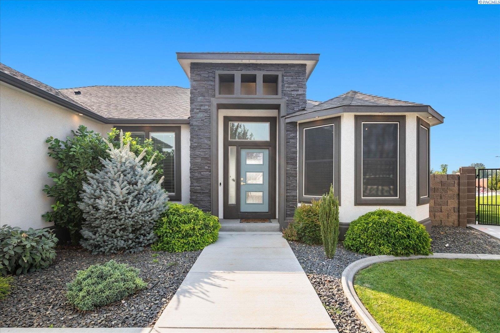 3529 Curtis Dr, West Richland, WA 99353