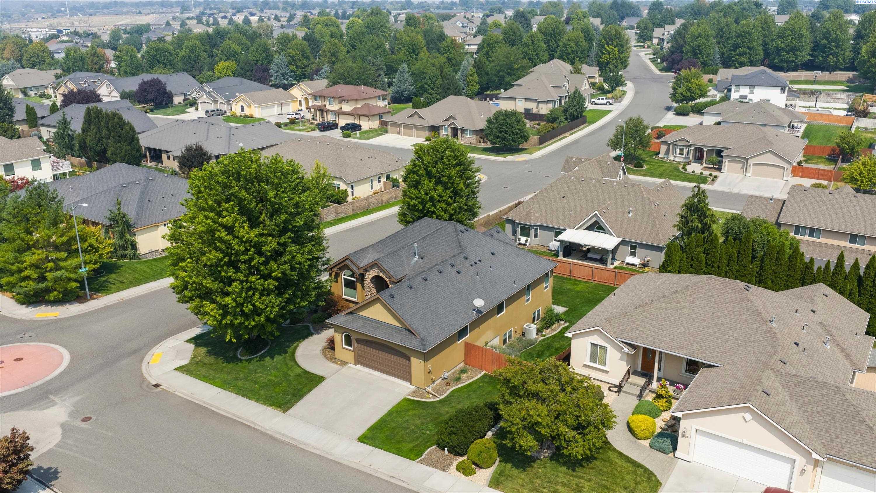 8714 W 6th Ave, Kennewick, WA 99336
