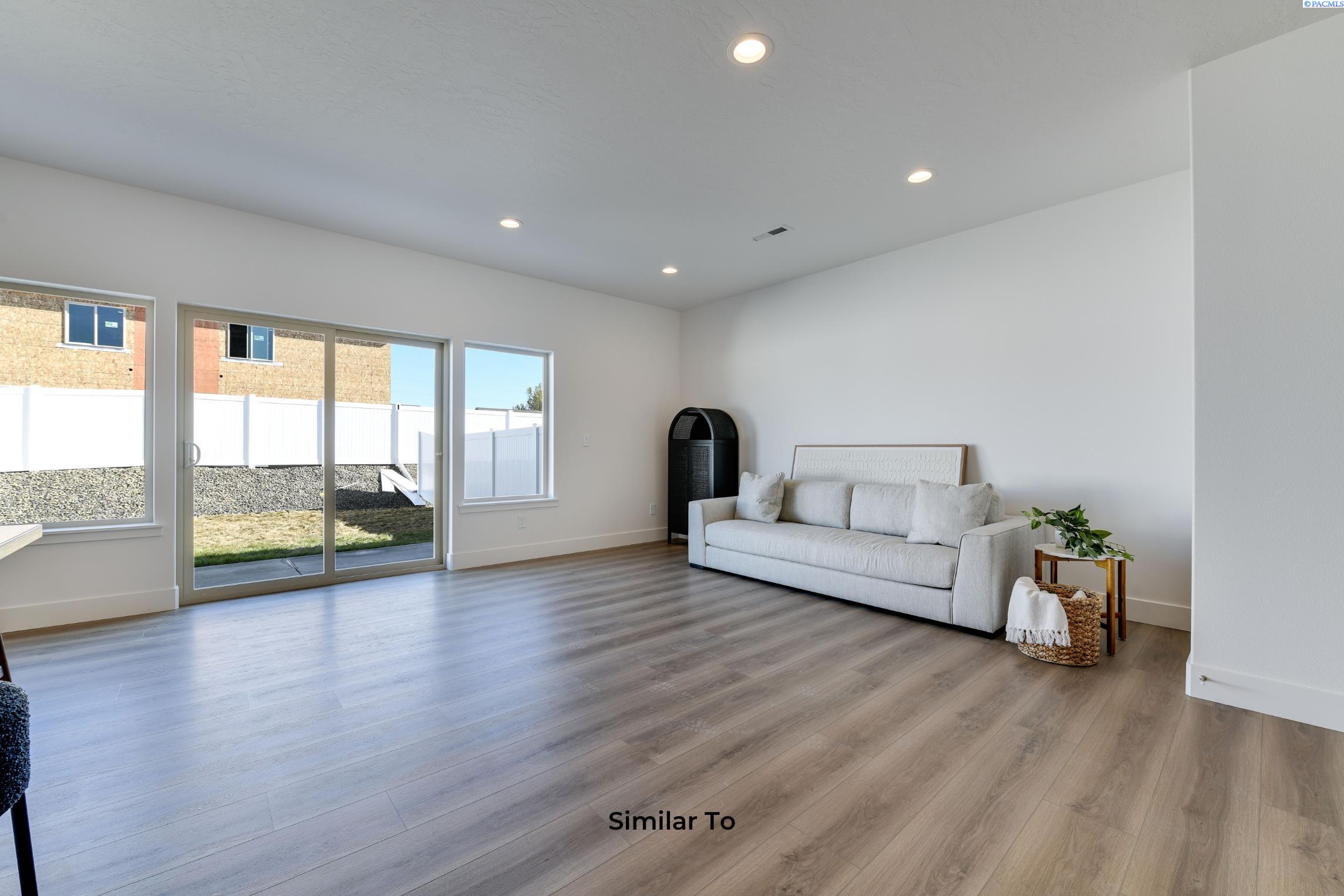 7513 Grapevine Ct, West Richland, WA 99353