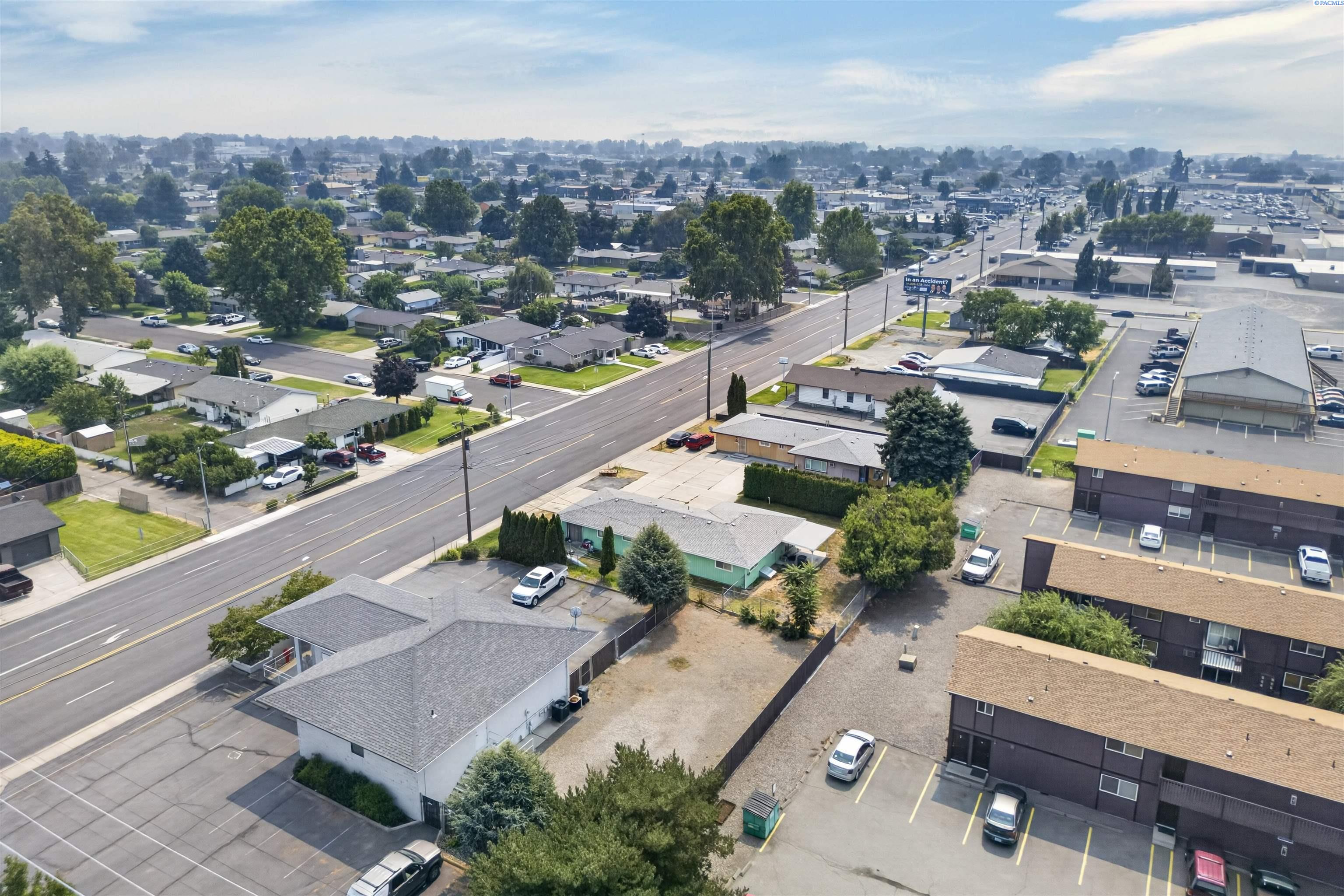 1808 N 20th Ave, Pasco, WA 99301