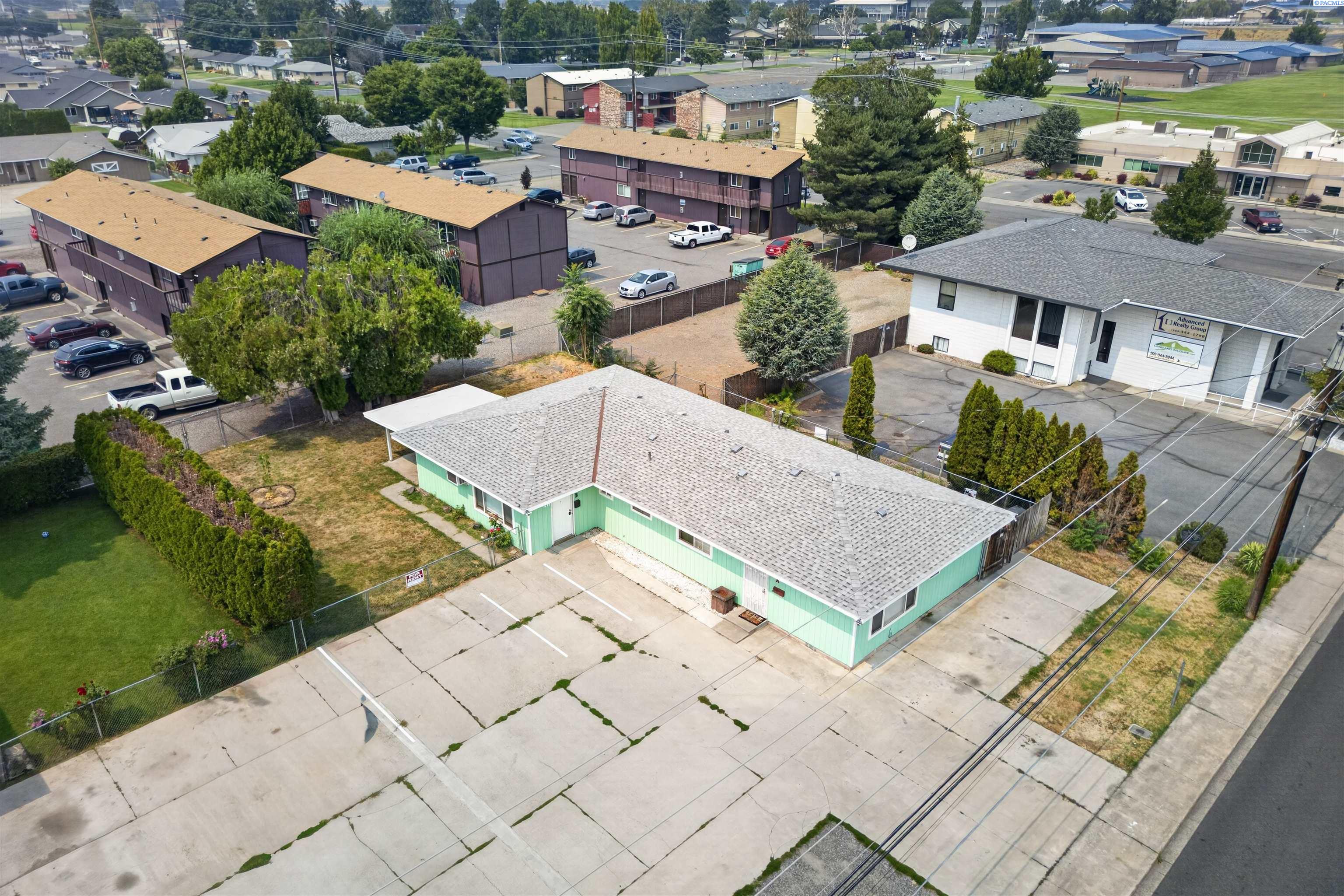1808 N 20th Ave, Pasco, WA 99301