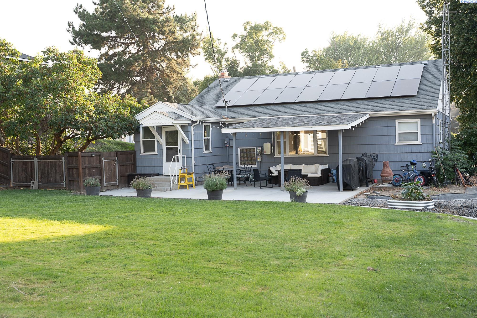 928 Market St, Prosser, WA 99350