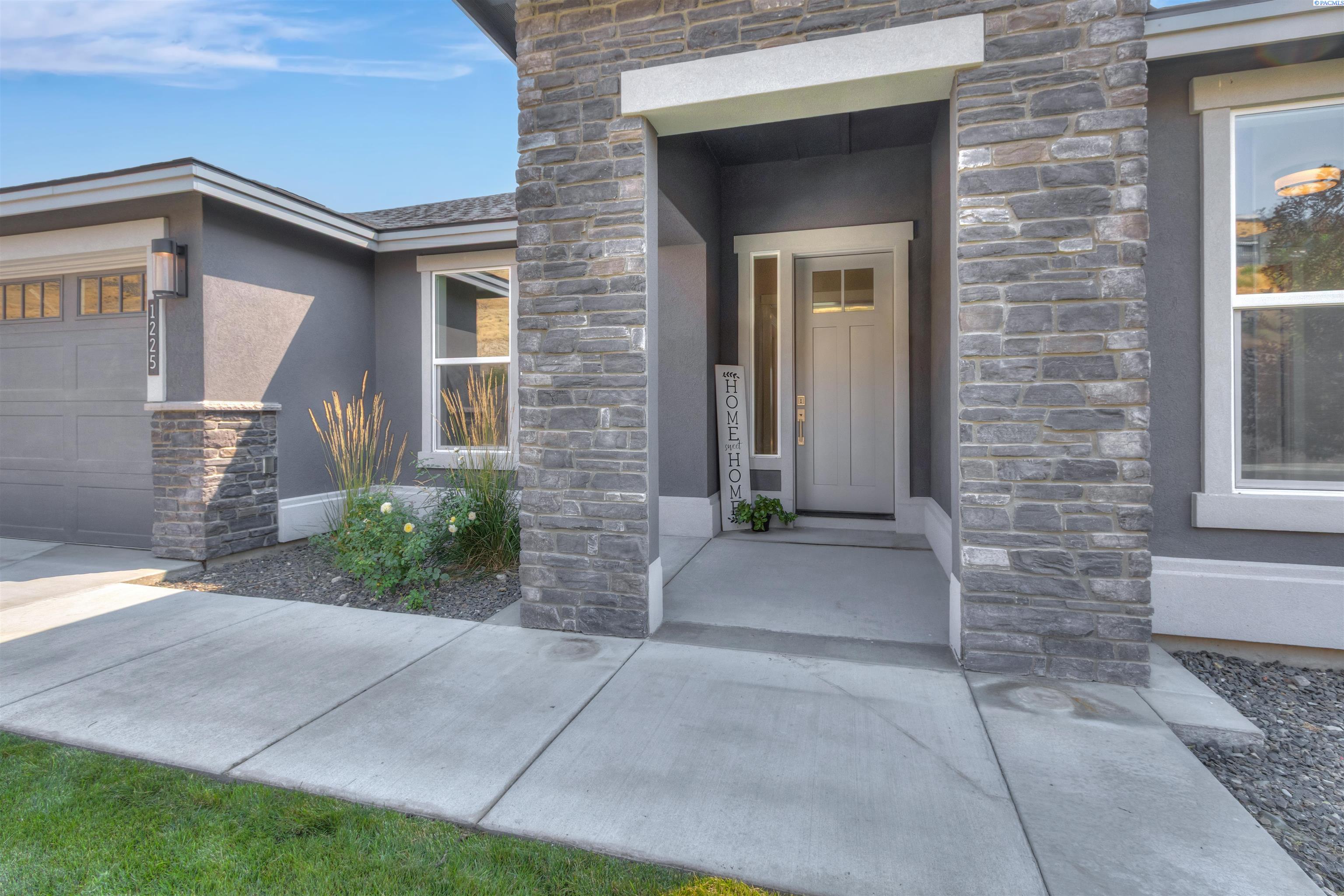 1225 Jurupa St, Richland, WA 99352