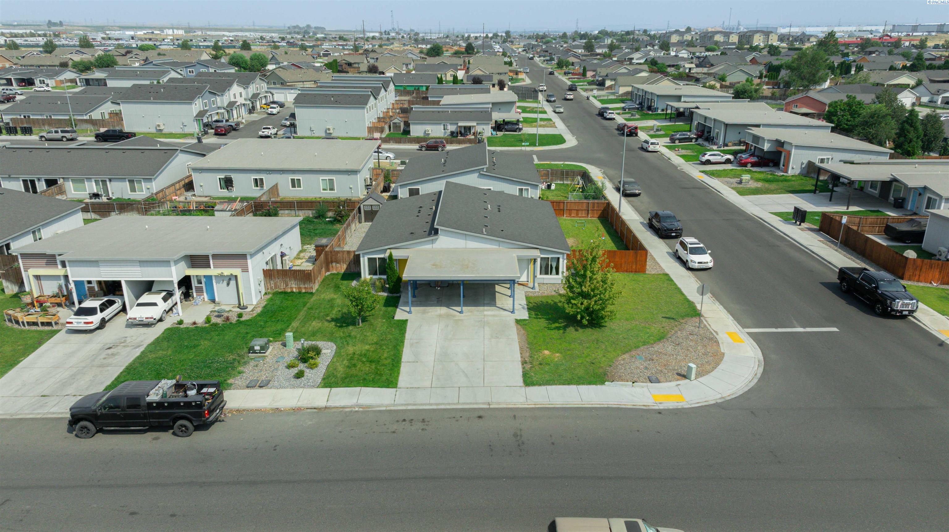525 S Cedar Ave, Pasco, WA 99301