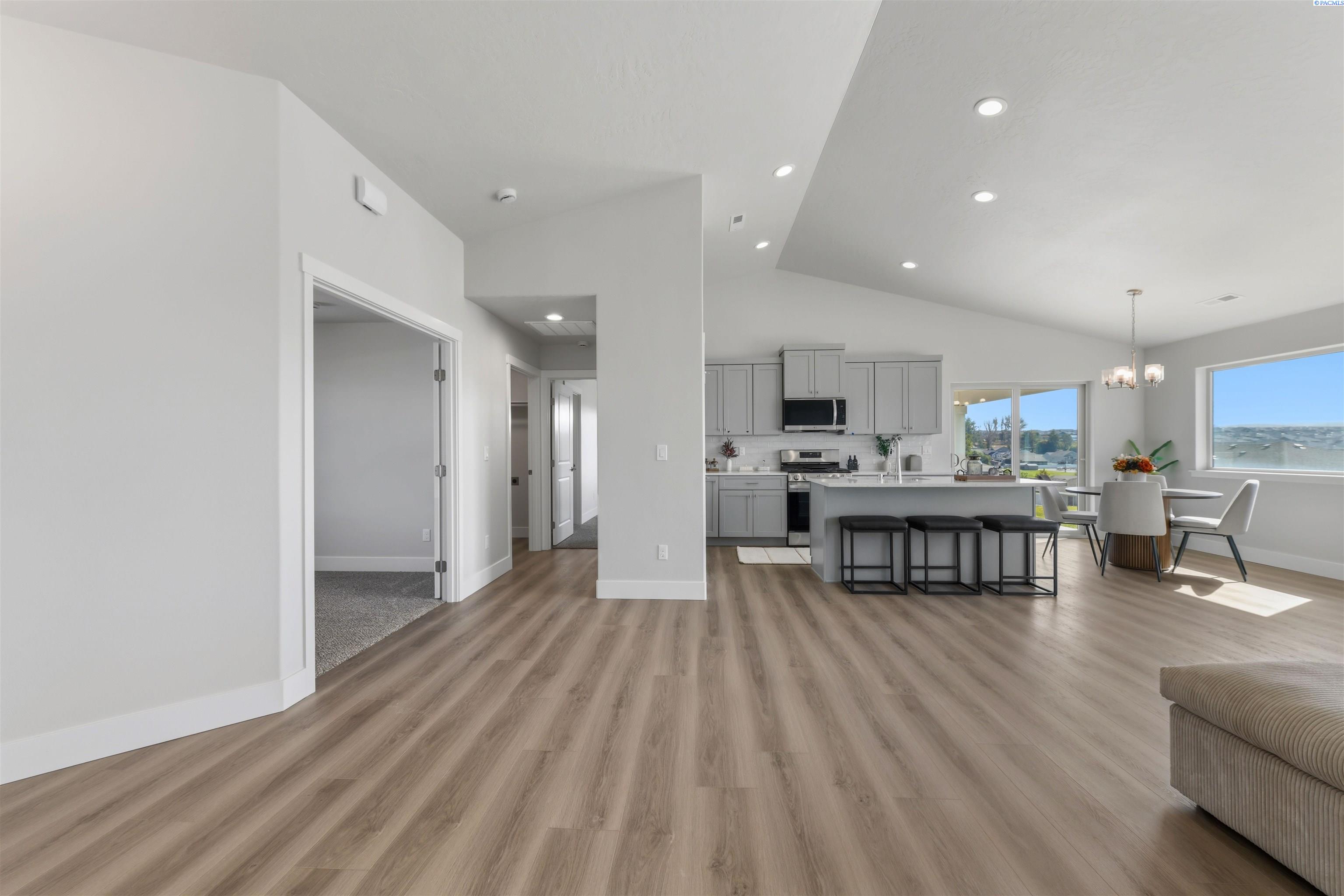 2946 S Osborne St, Kennewick, WA 99338