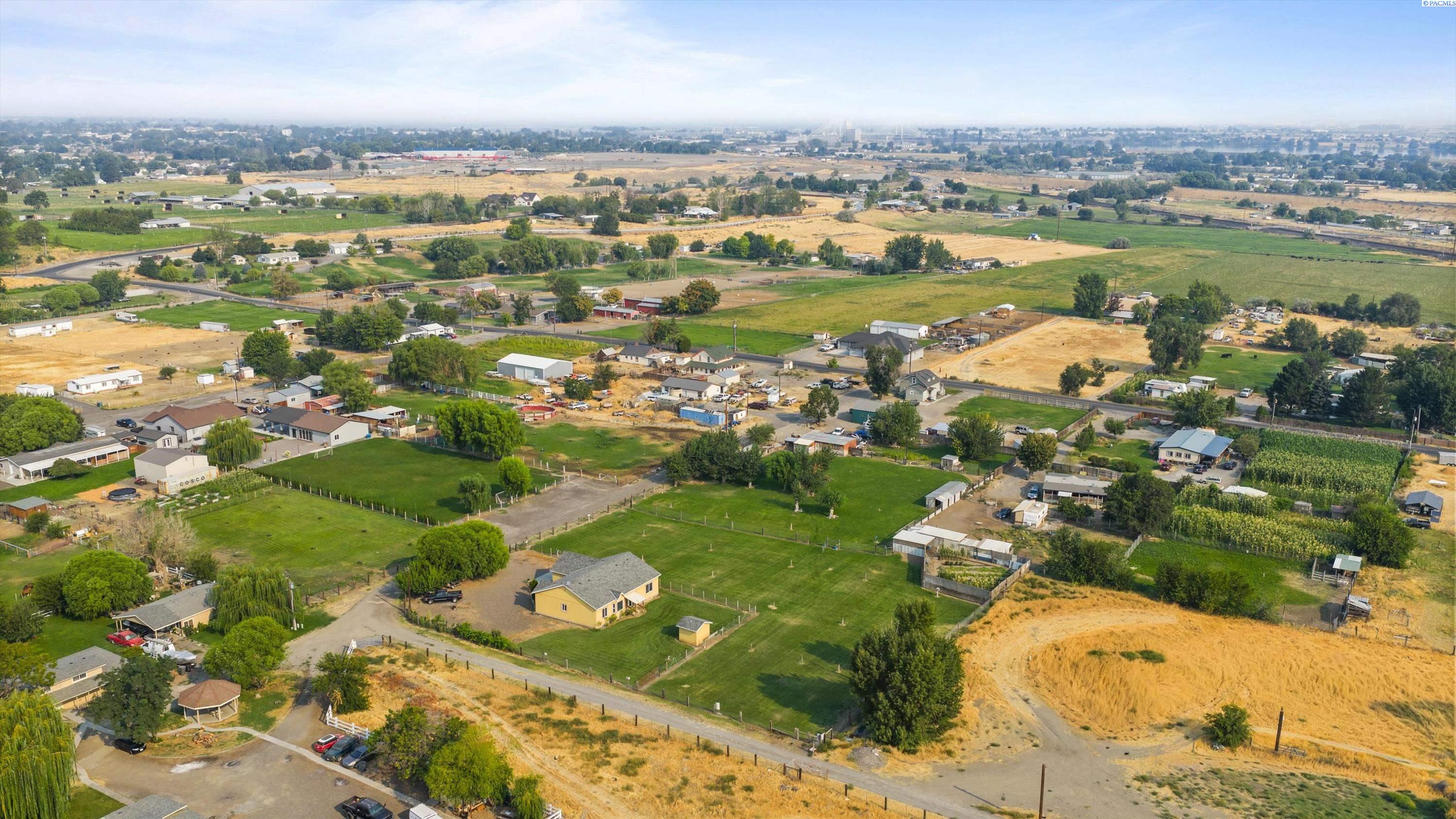 16711 S 1996 Prse, Kennewick, WA 99337