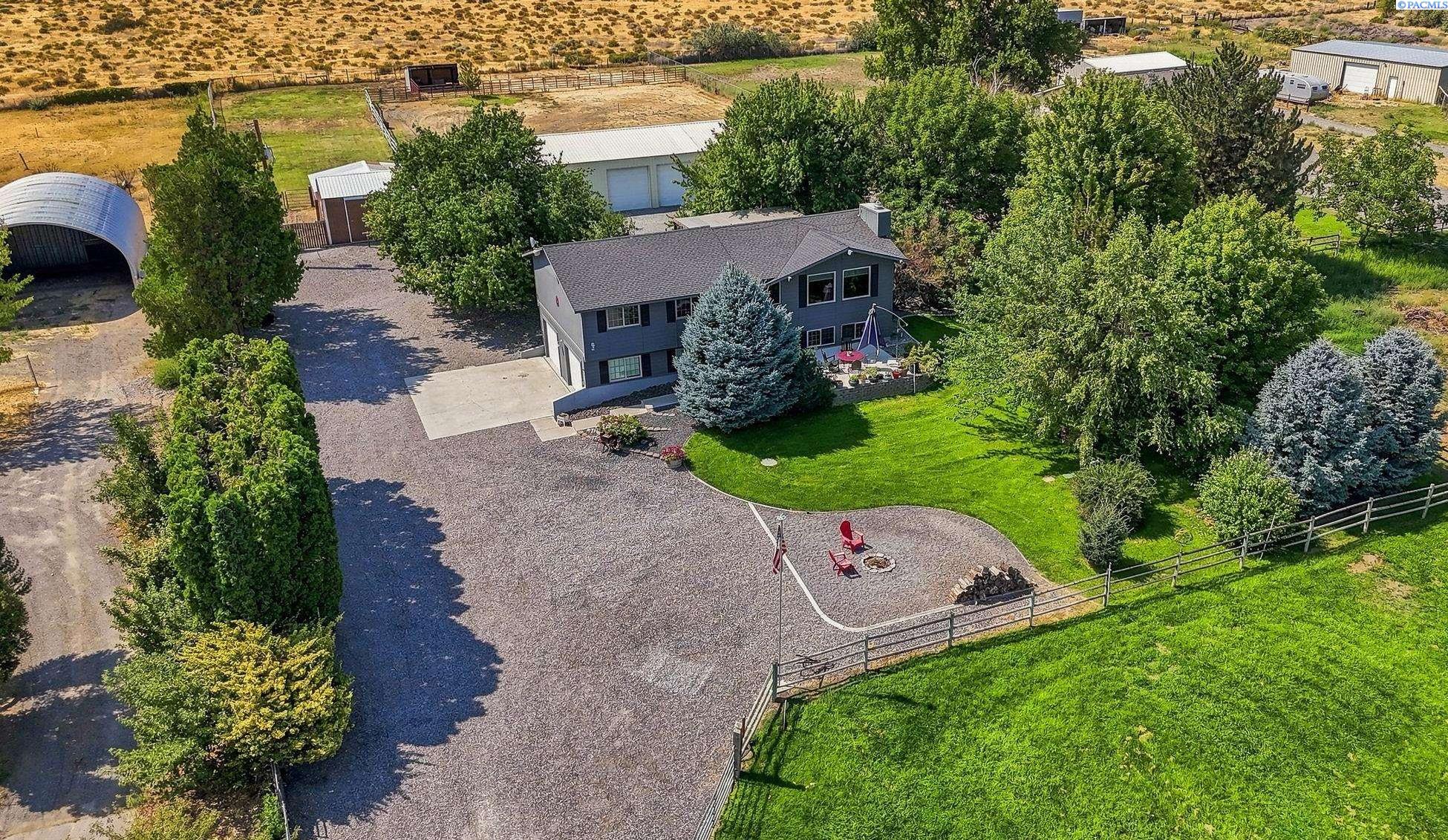 86512 N Harrington Rd, West Richland, WA 99353