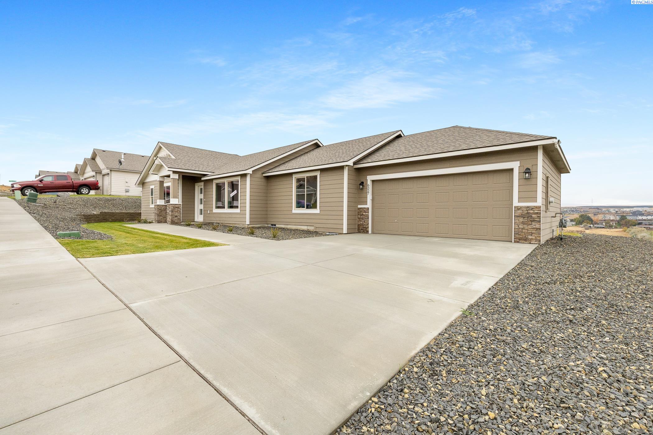 6327 W 28th Ave, Kennewick, WA 99338