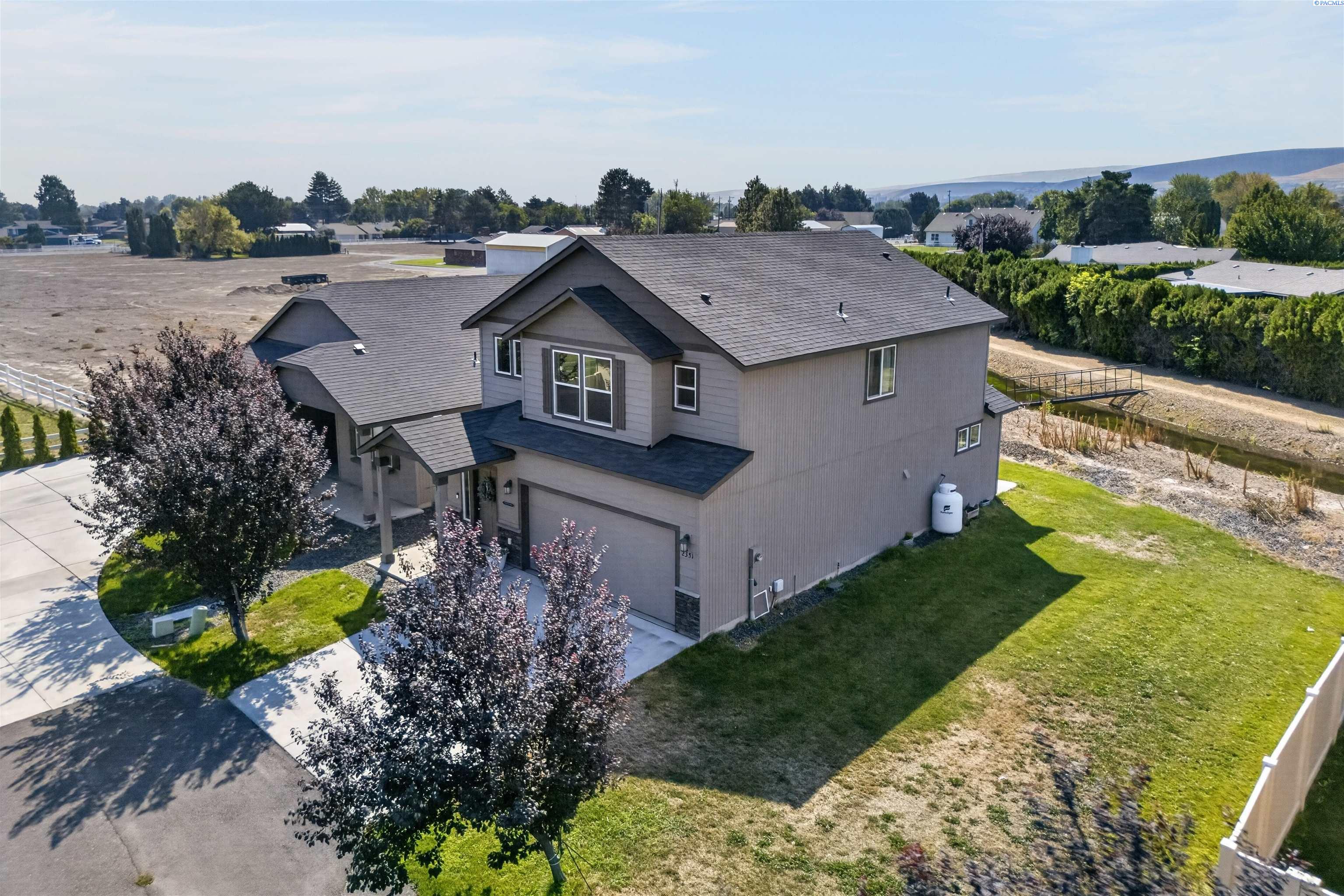 2351 W 23rd Ave, Kennewick, WA 99337