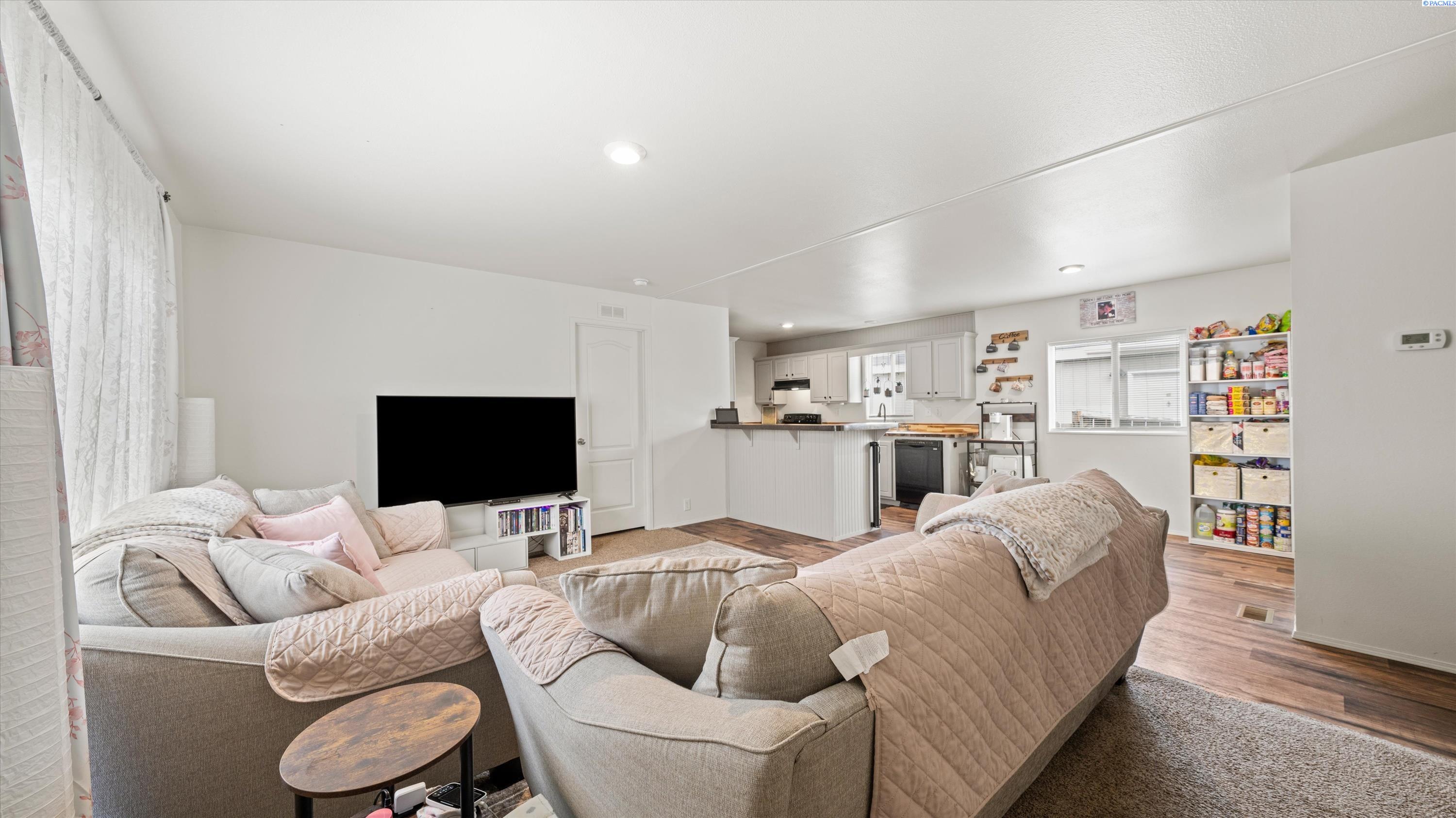 200802 E Game Farm Rd #148, Kennewick, WA 99337