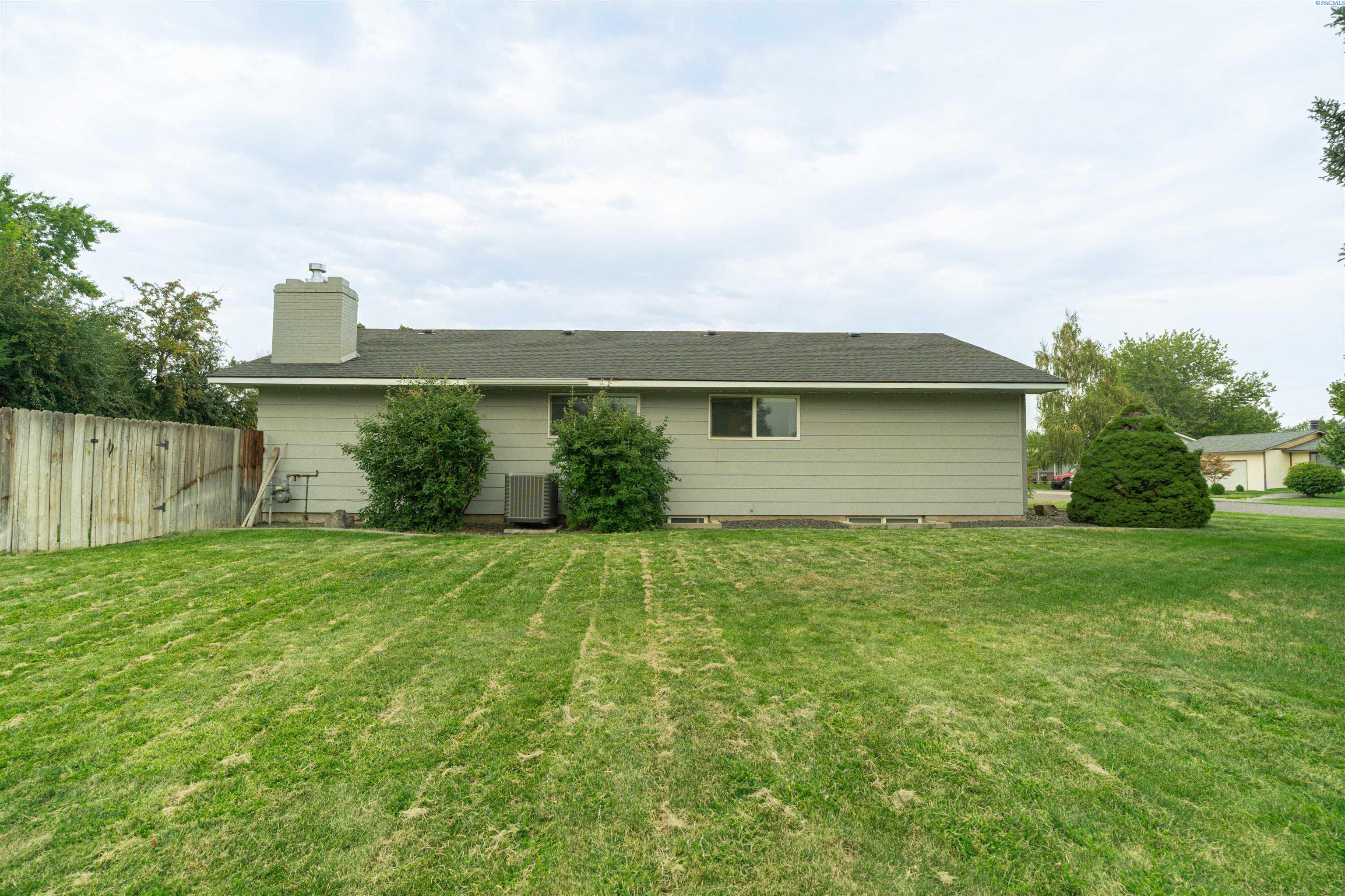 1825 Norwood Ct, Richland, WA 99354