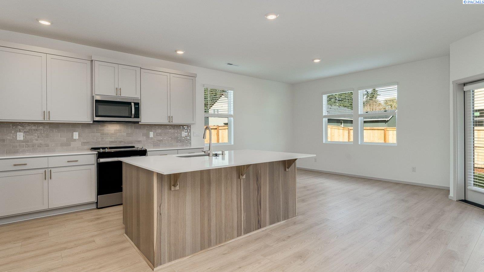 2274 Vido Ave, Richland, WA 99352