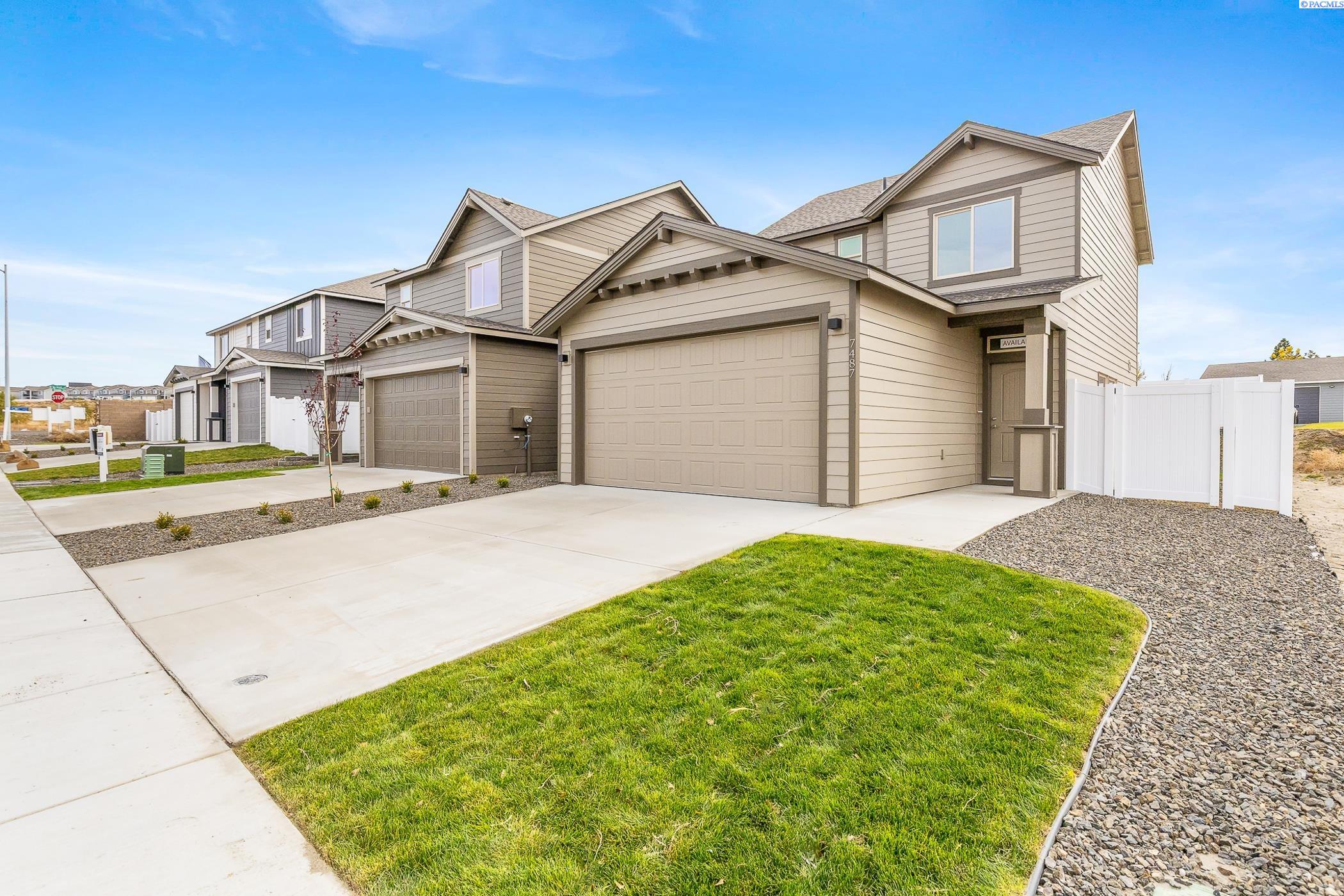 7487 Grapevine Ct, West Richland, WA 99353