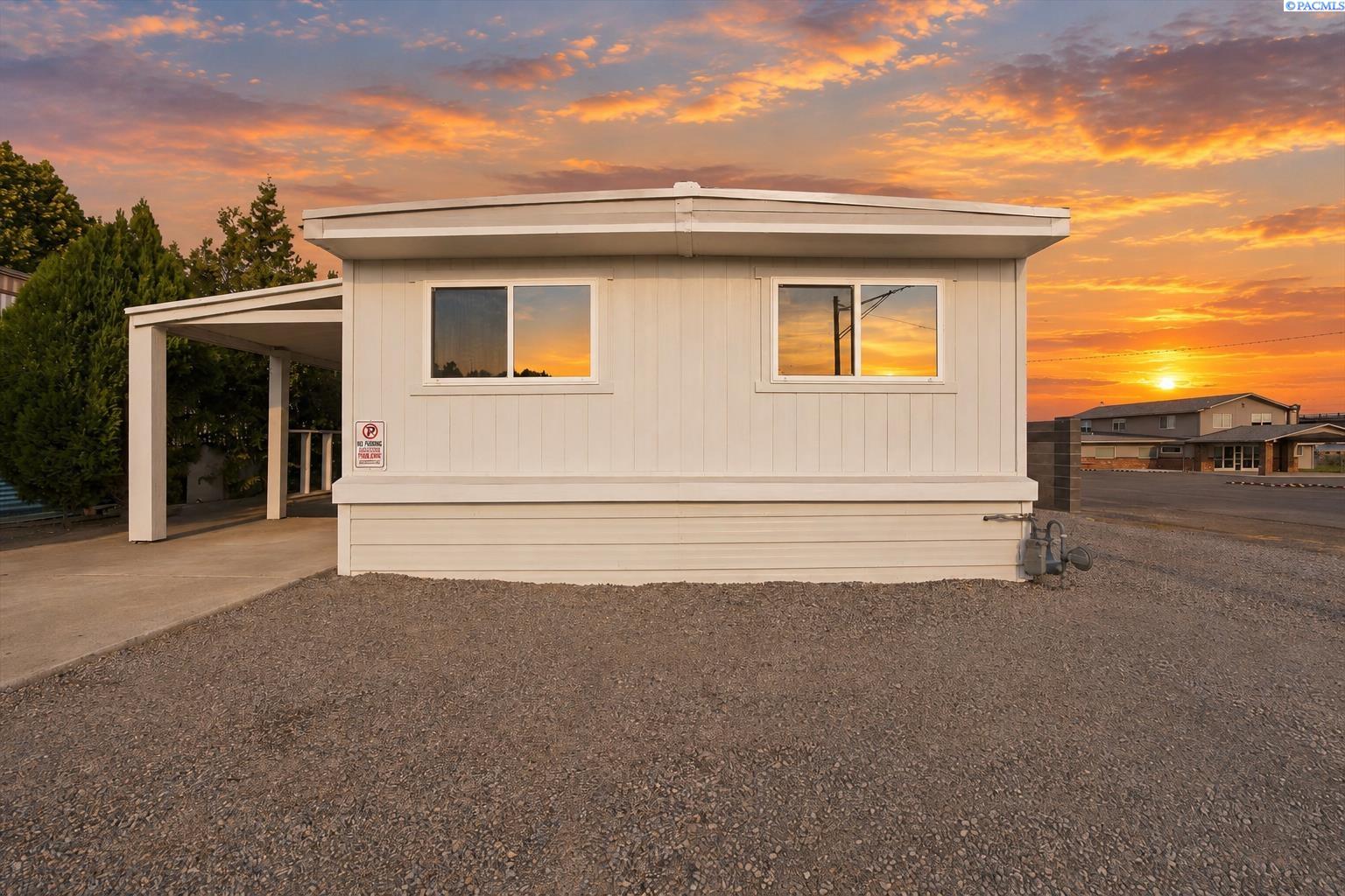 700 N Road 32 #1 #1, Pasco, WA 99301
