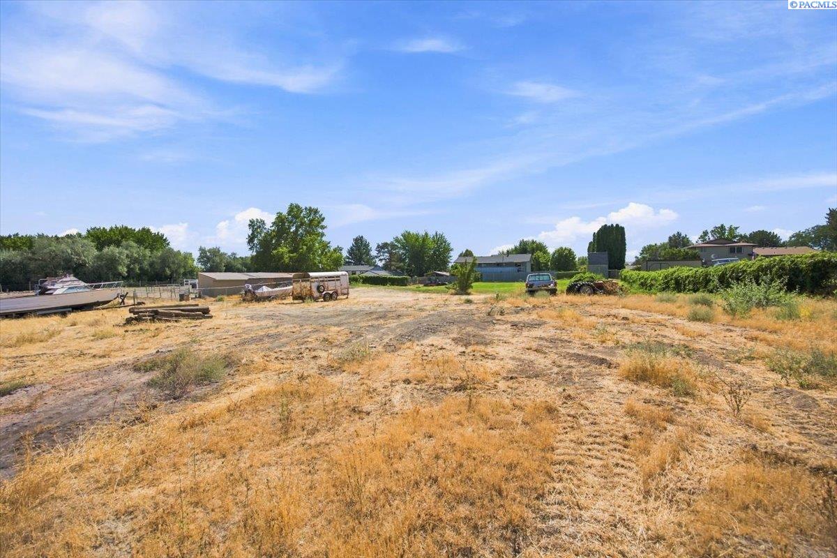 95404 E Reata Rd, Kennewick, WA 99338
