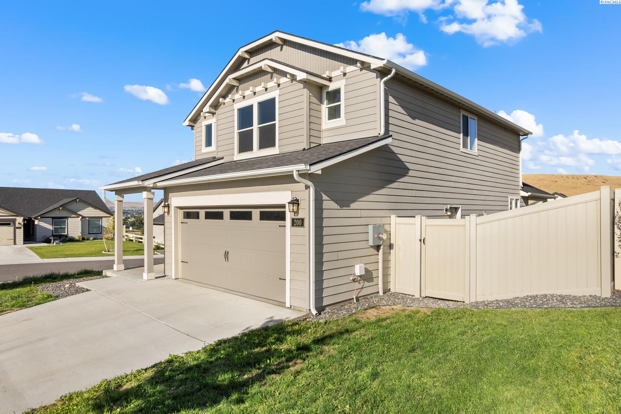 200 Rio Bravo St, Prosser, WA 99350