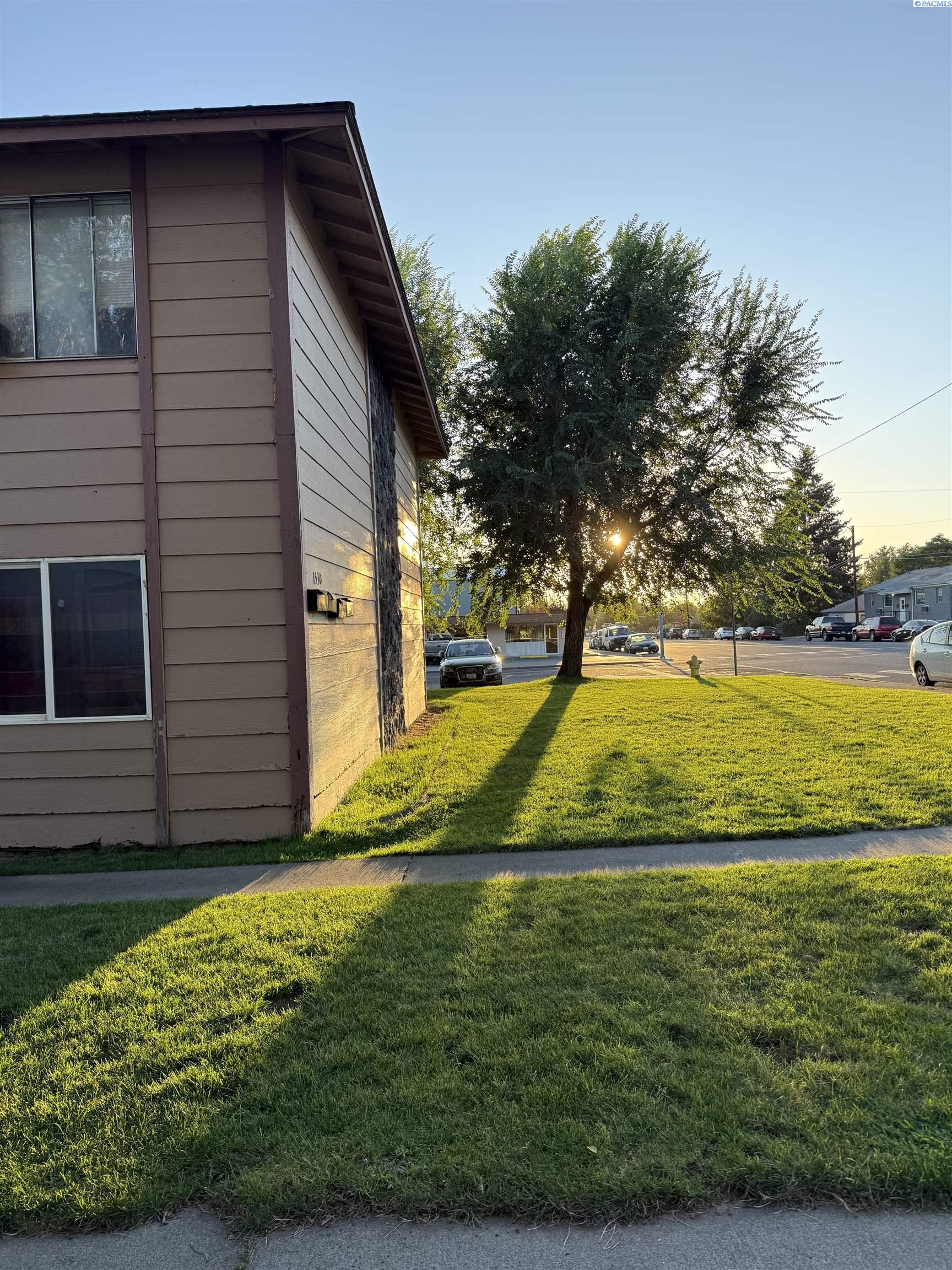 1530 W Clark St, Pasco, WA 99301