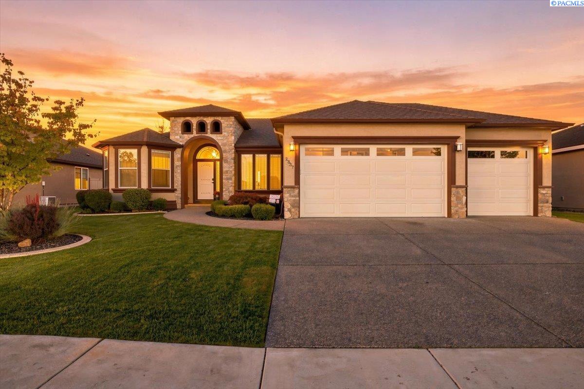 2337 Copperhill St, Richland, WA 99354