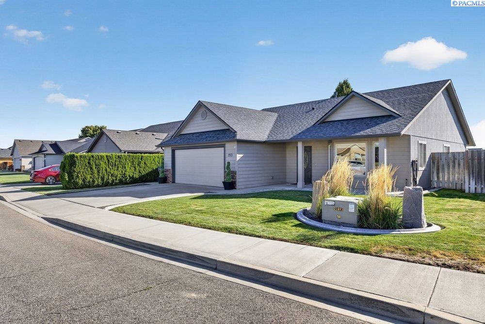 213 S Belfair St, Kennewick, WA 99336