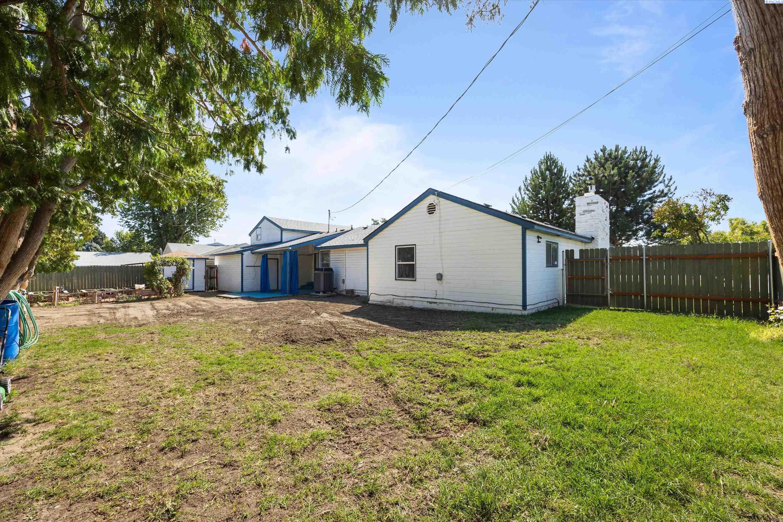 303 E 8th Ave, Kennewick, WA 99336