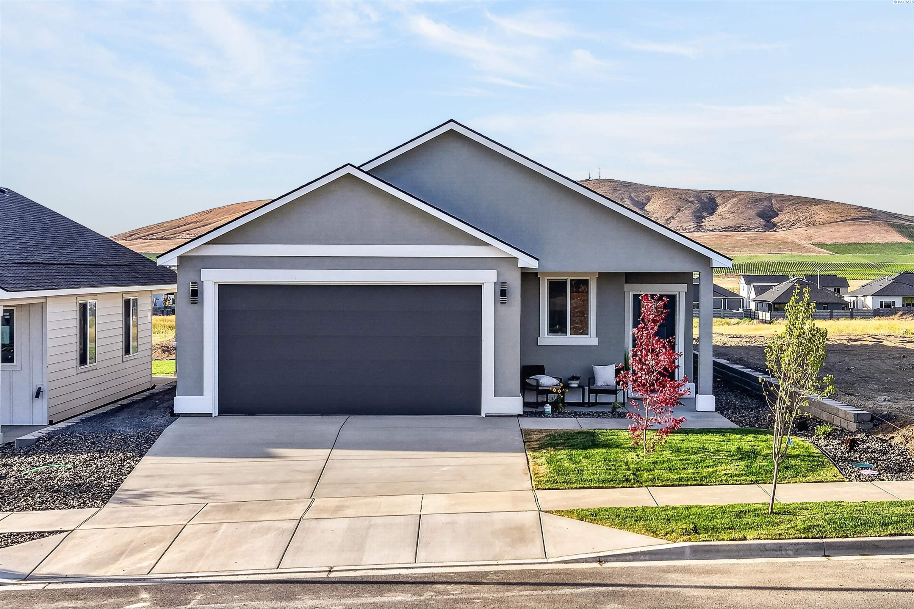 3635 Nuthatch Street Lot 205, Richland, WA 99352