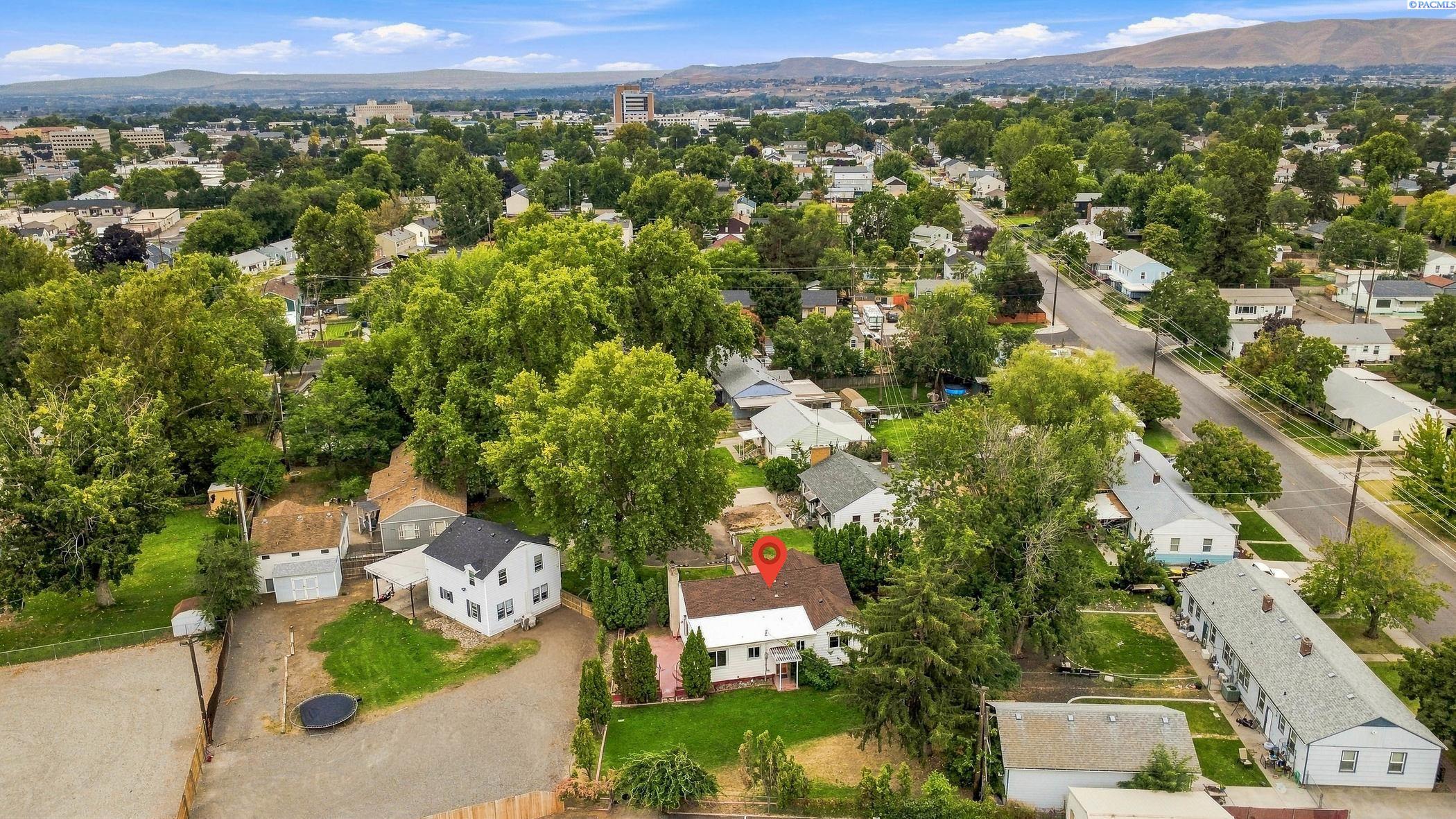 1511 Farrell Ln, Richland, WA 99354