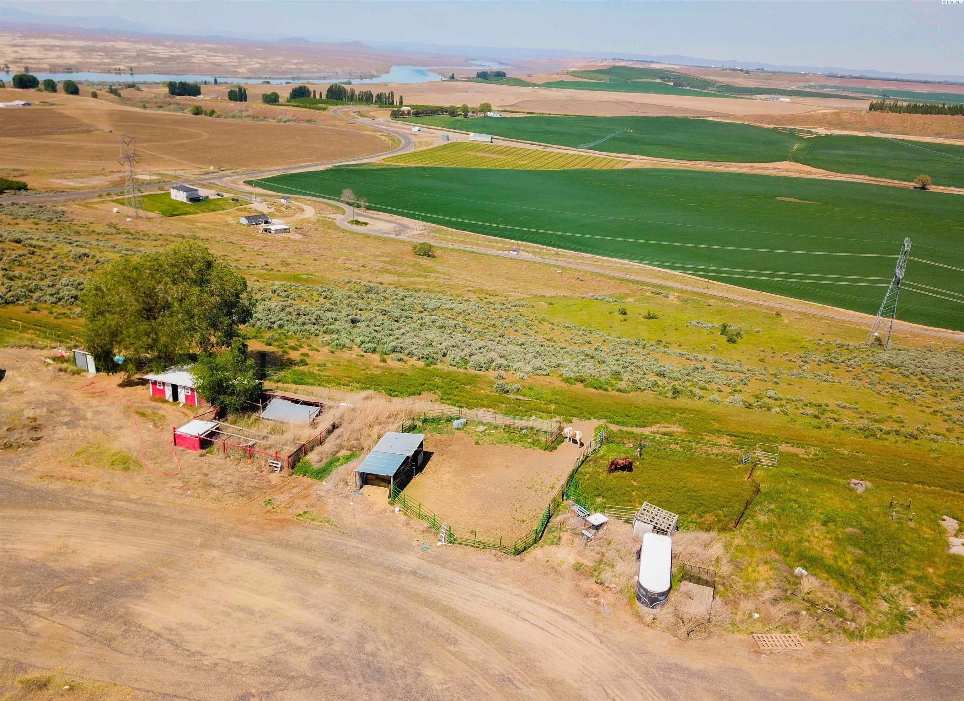 4732 Ringold Rd, Eltopia, WA 99330-9728