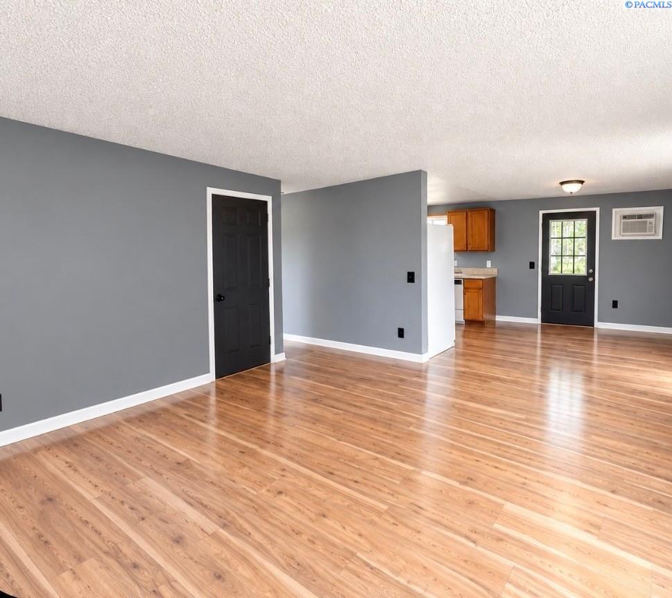 530 S Elm Ave, Pasco, WA 99301