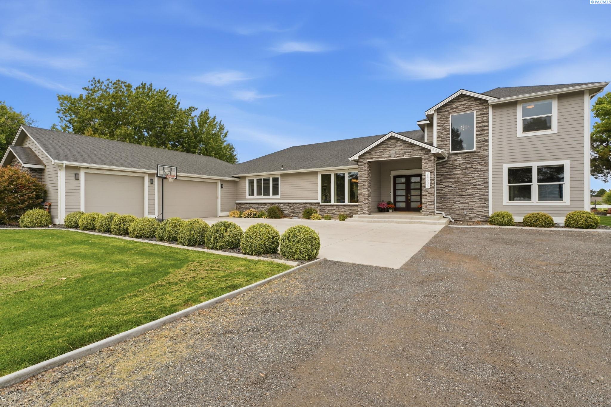 24508 S Oak St, Kennewick, WA 99337