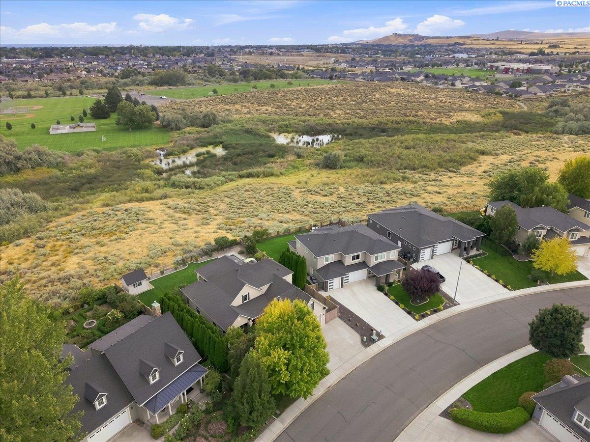 298 Piper St, Richland, WA 99352