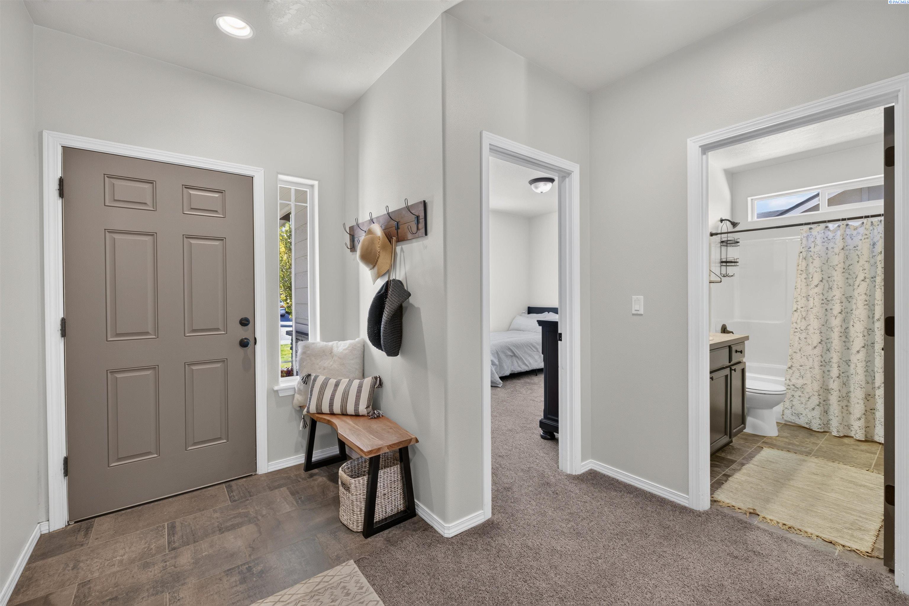 2926 Bellerive Dr, Richland, WA 99352