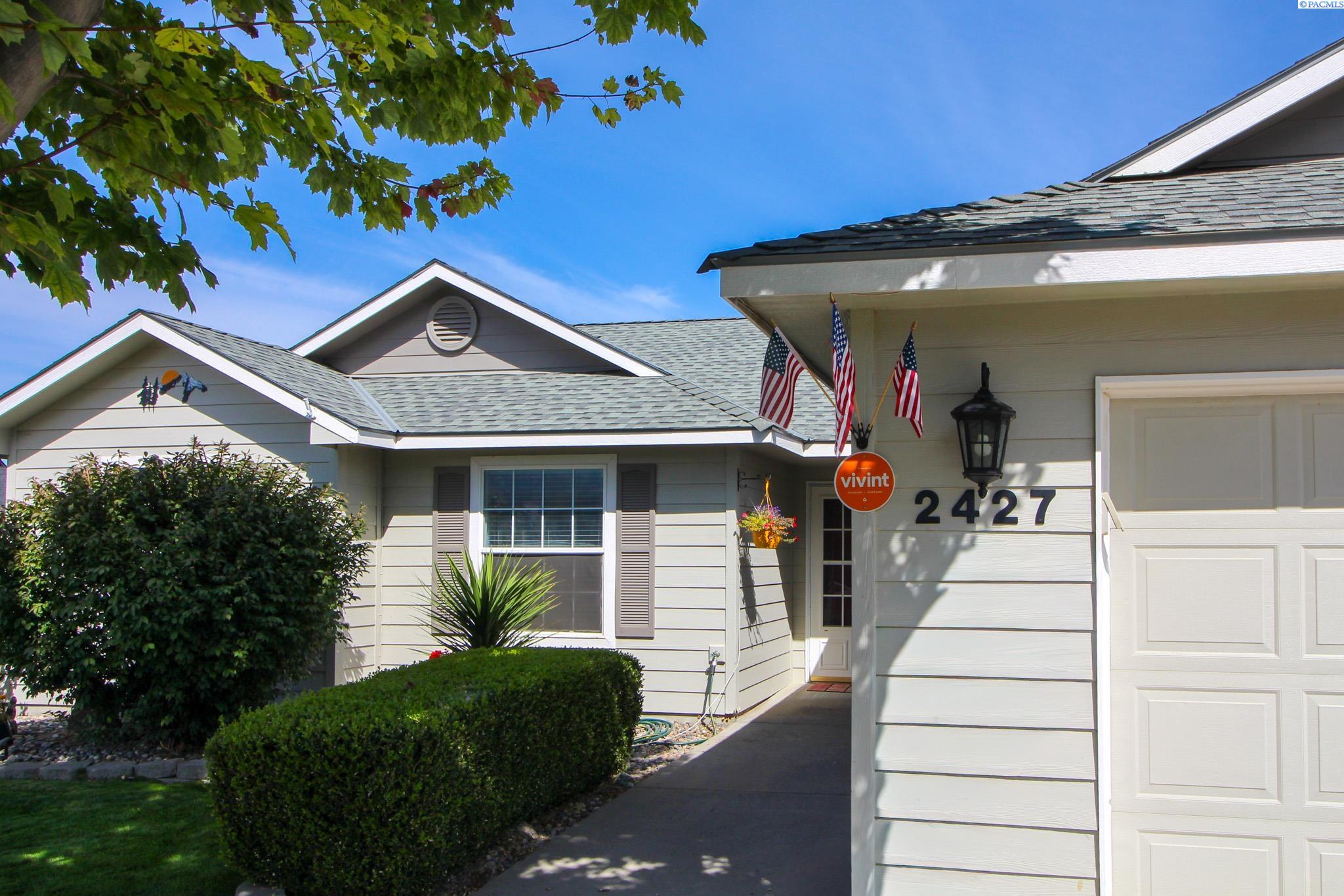 2427 S Arthur Ct, Kennewick, WA 99338