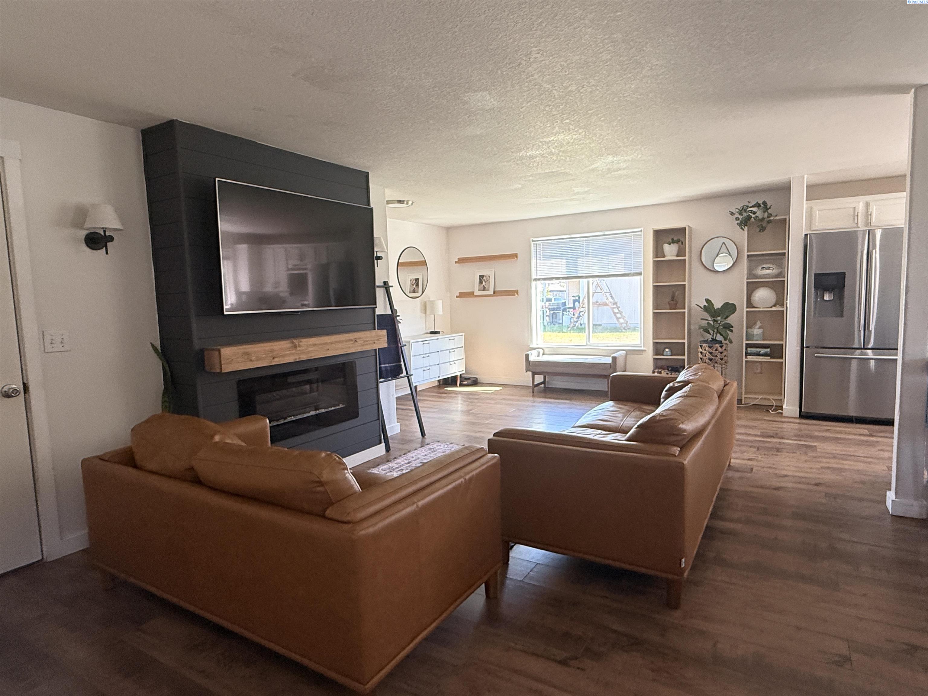 6112 Westminster Ln, Pasco, WA 99301