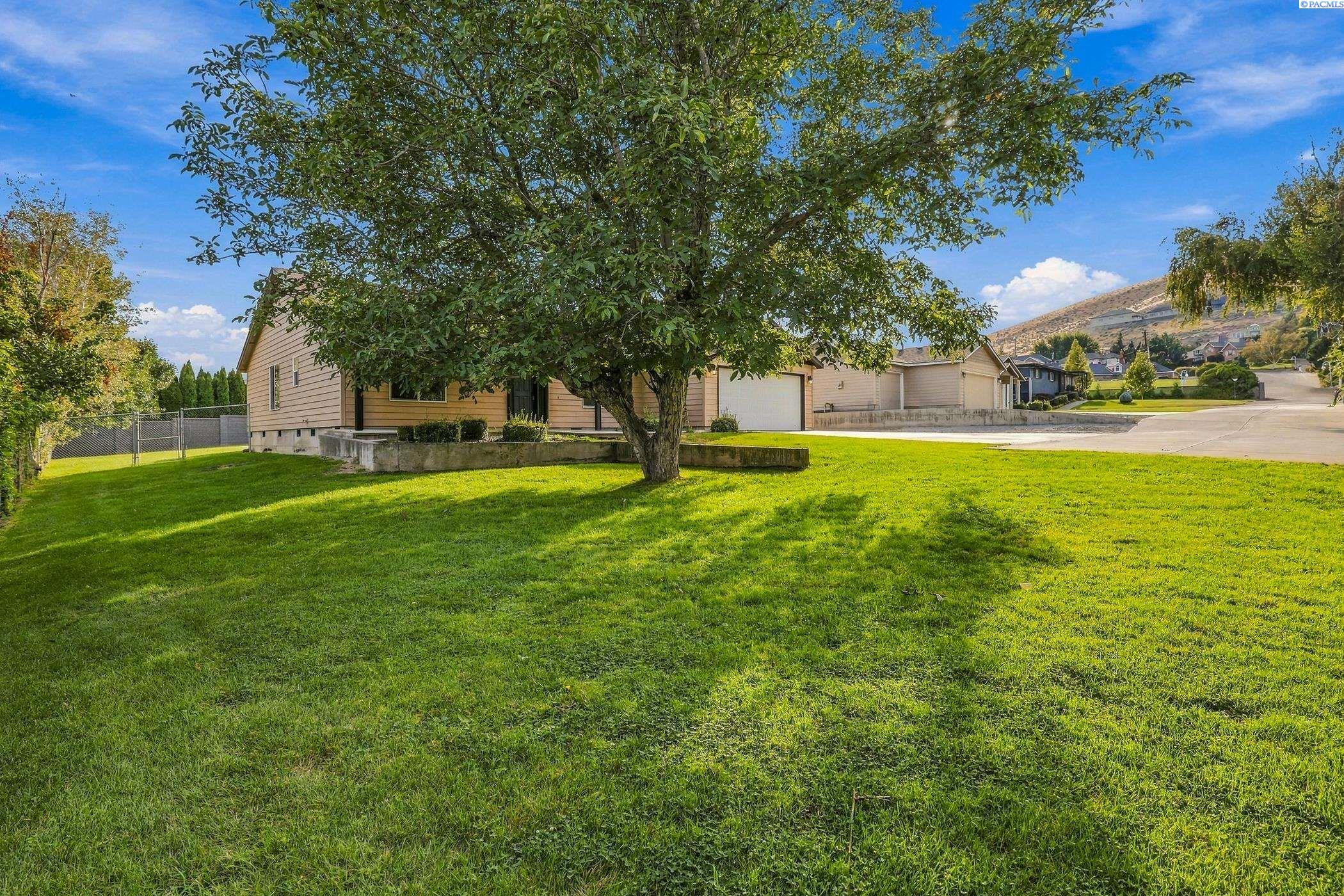 2730 Leslie Rd, Richland, WA 99352