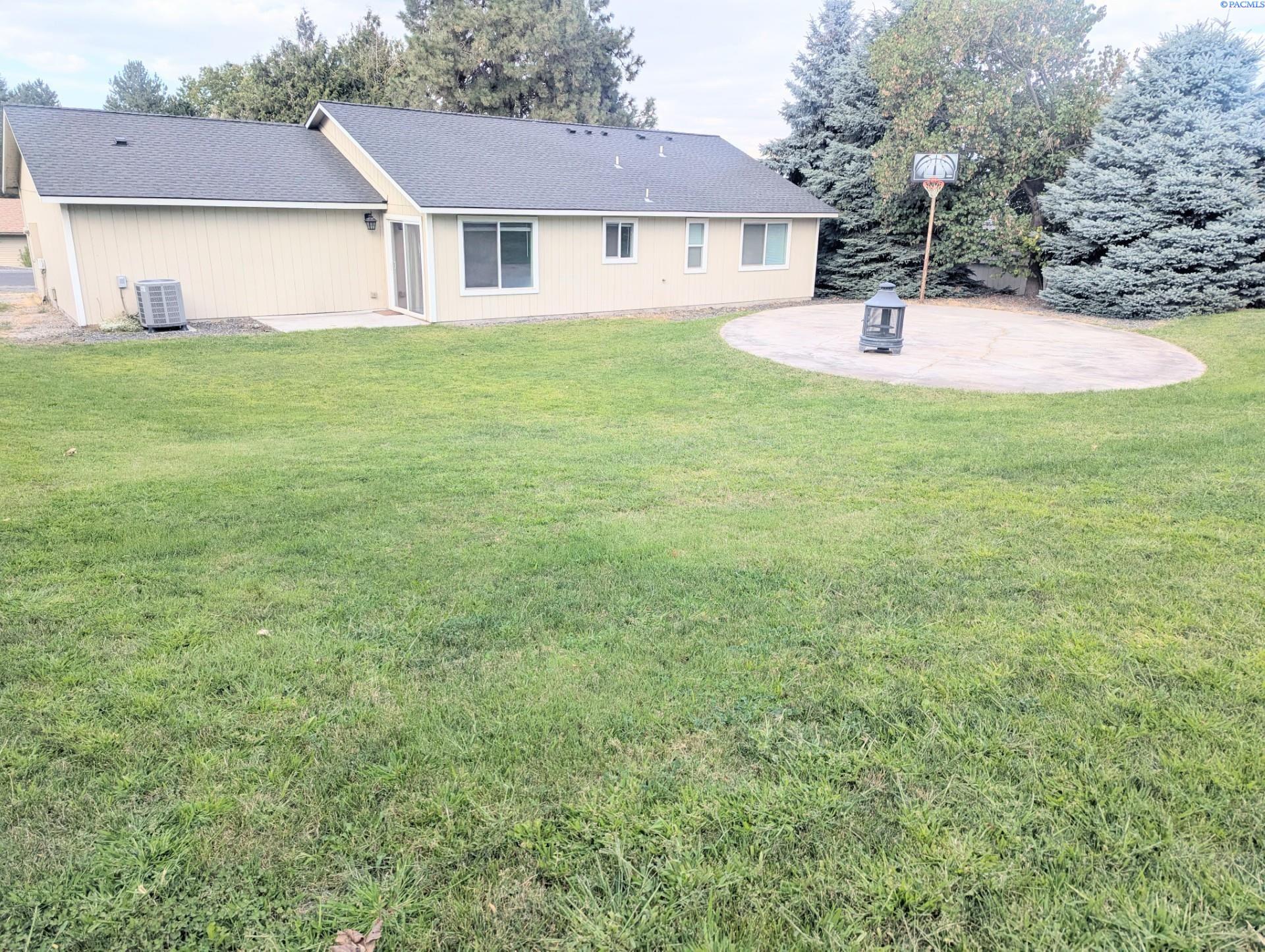 5715 W Victoria Ave, Kennewick, WA 99336