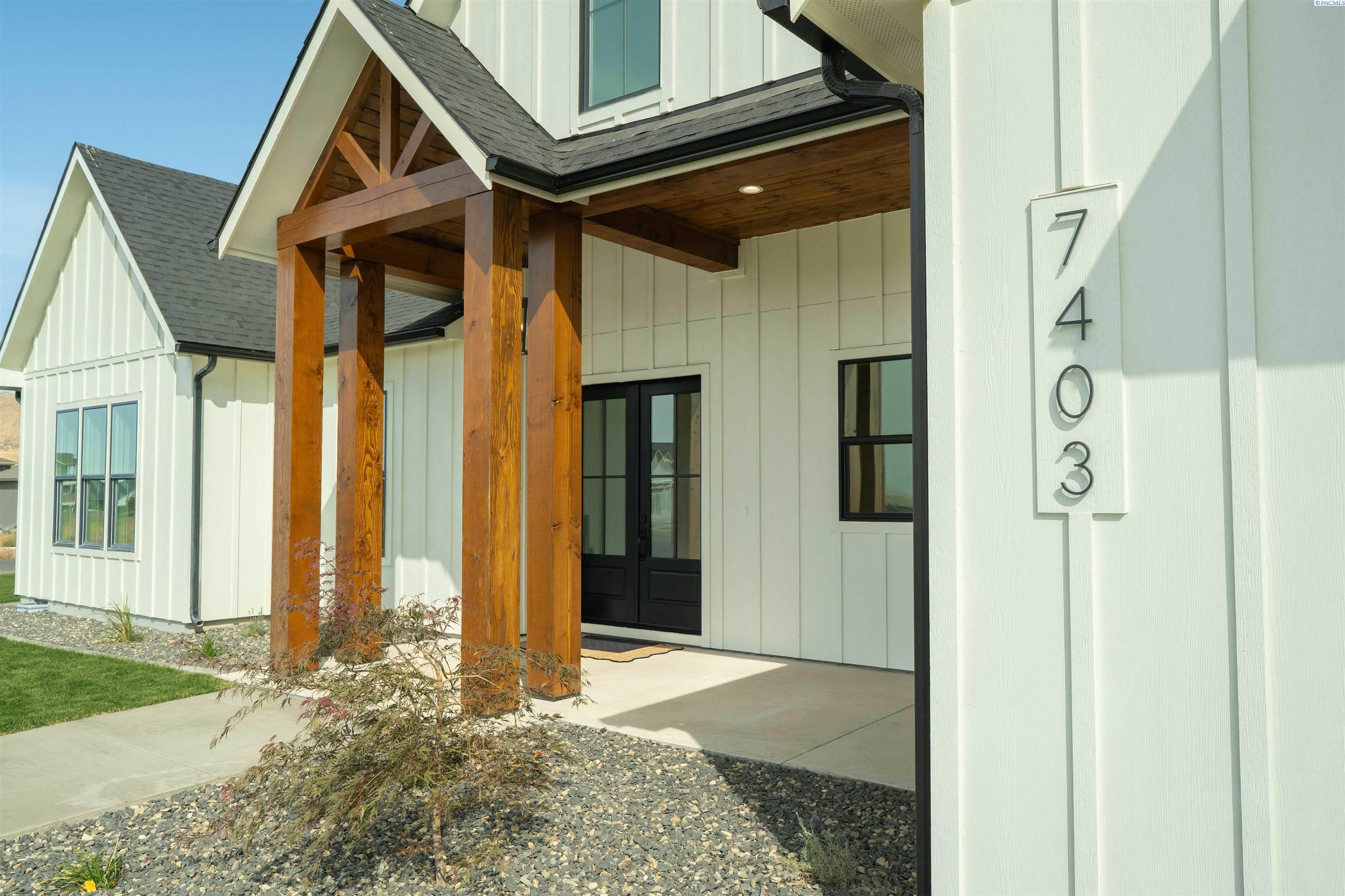 7403 Haystack St, Kennewick, WA 99338