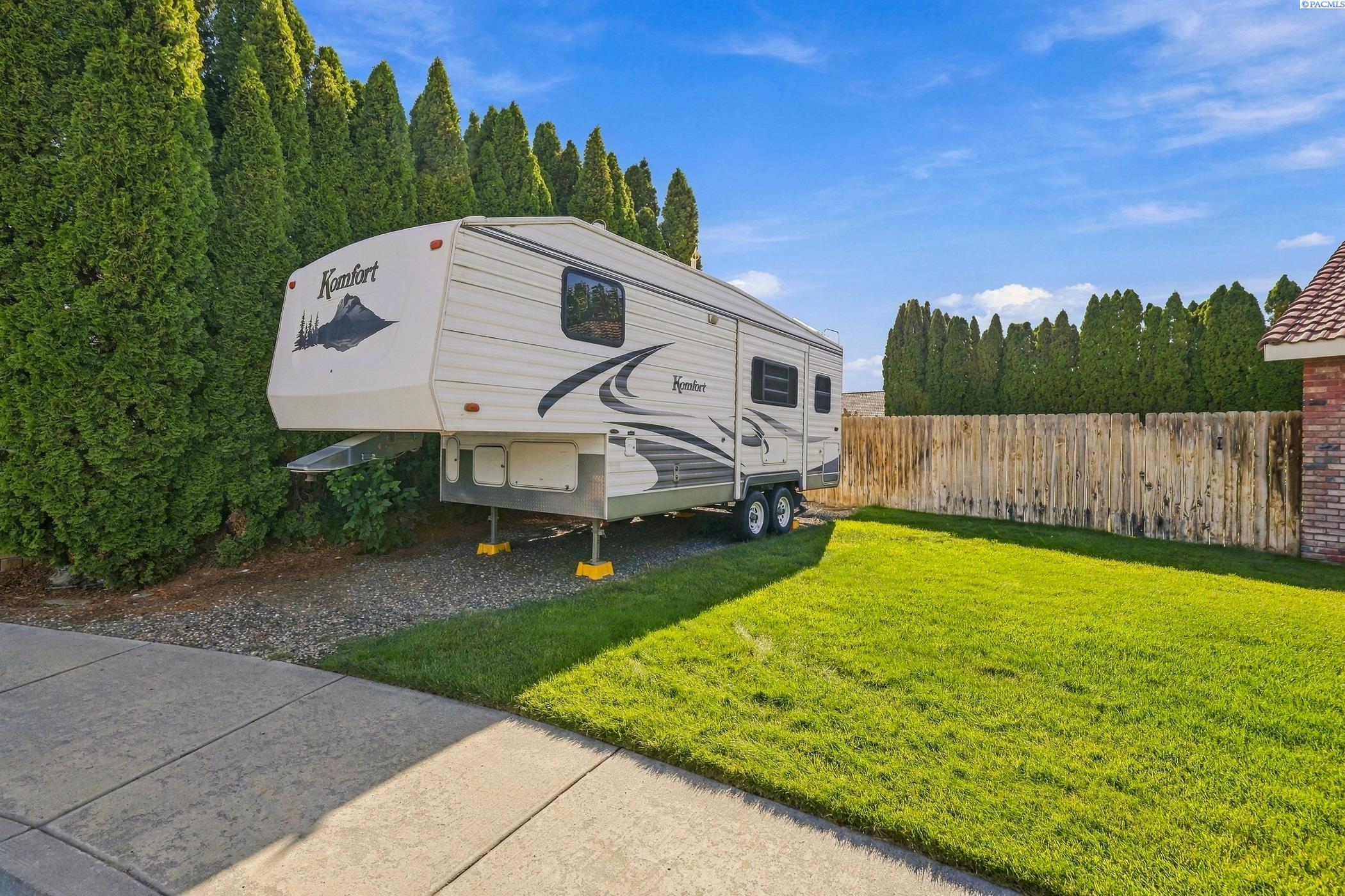 2501 Papyrus Ct, West Richland, WA 99353