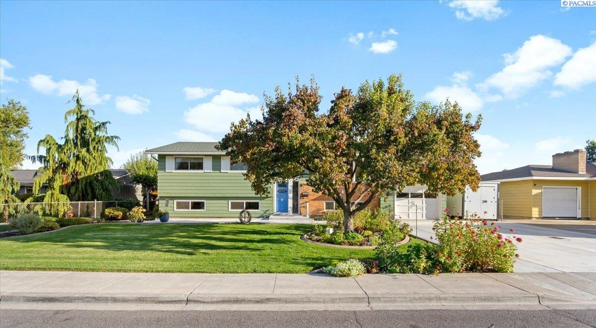 1441 Arbor St, Richland, WA 99352