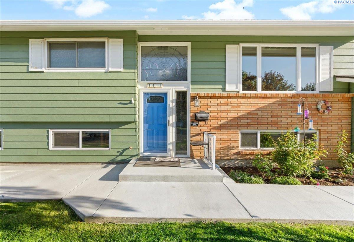 1441 Arbor St, Richland, WA 99352